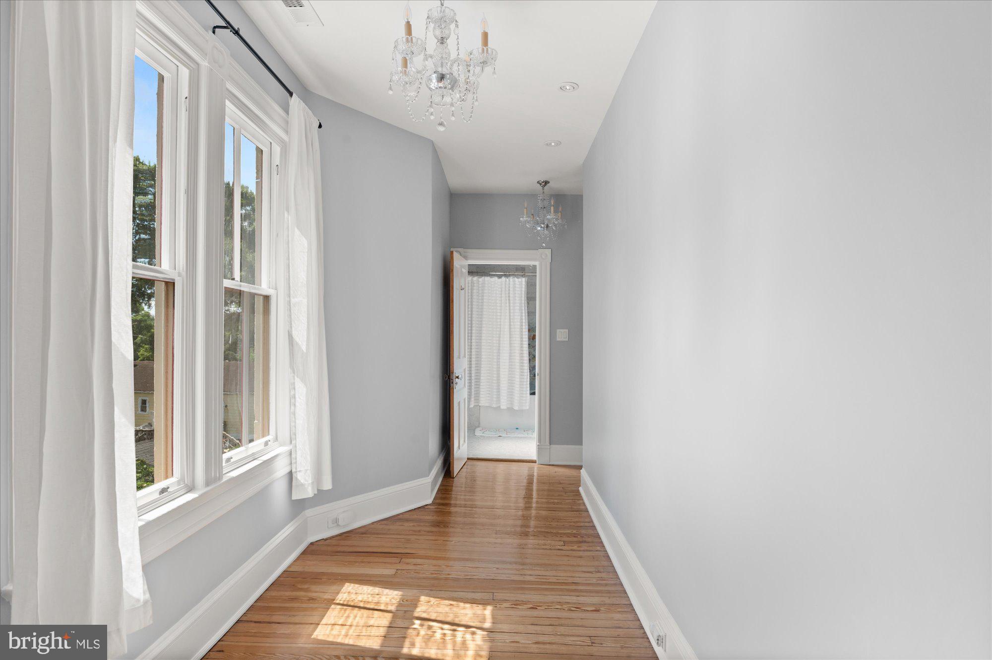 RIVERDALE PARK - Residential