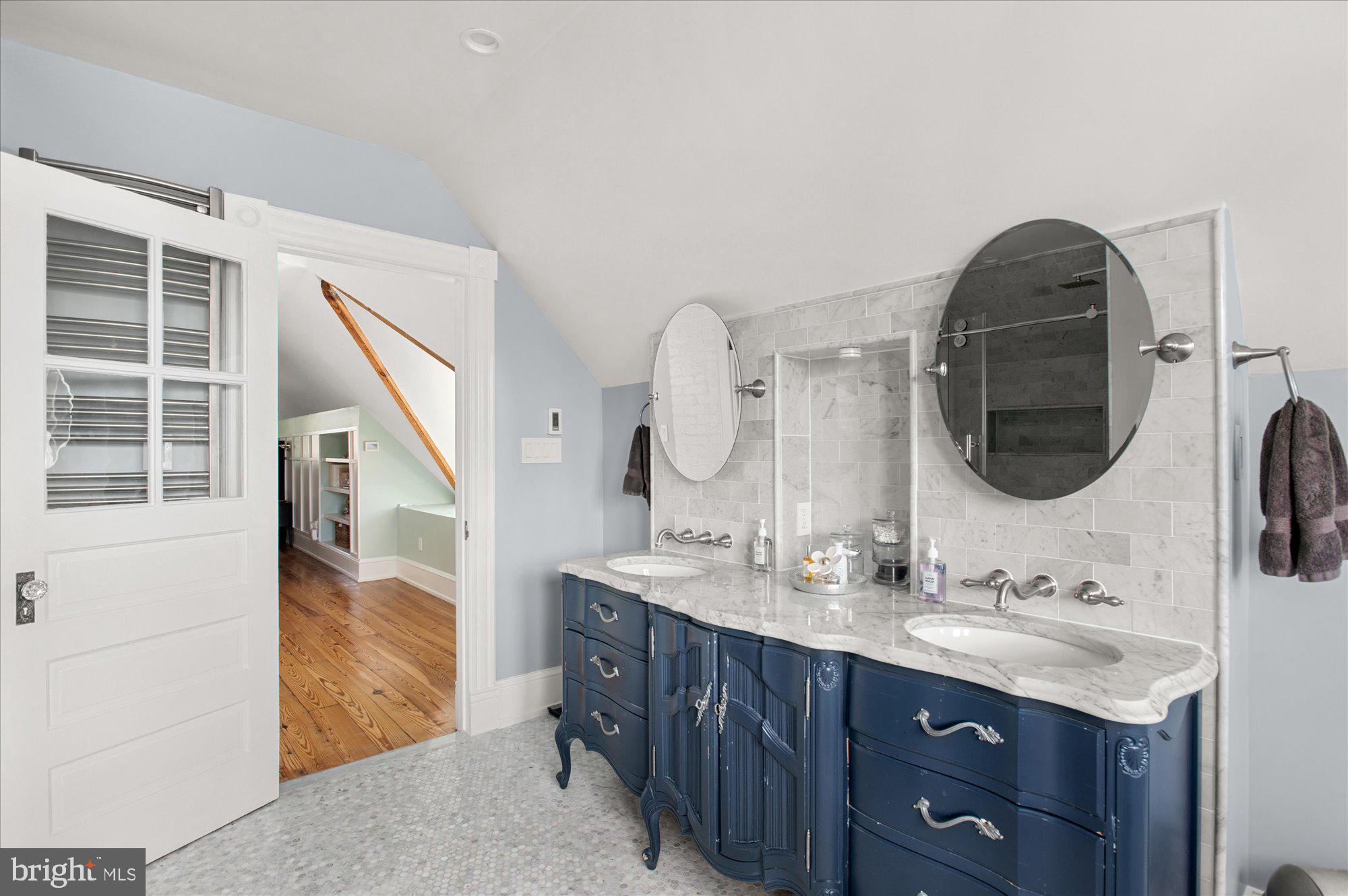 RIVERDALE PARK - Residential