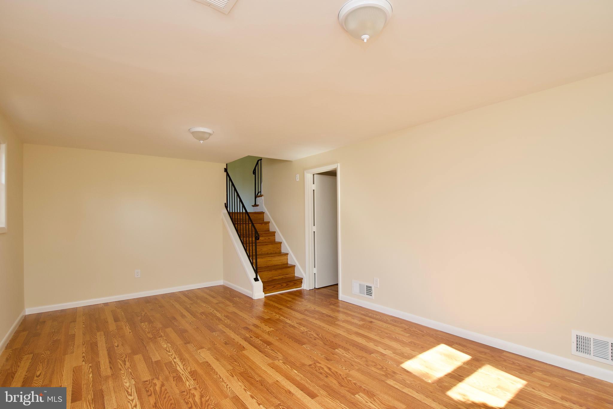 WILLOW RUN - Residential