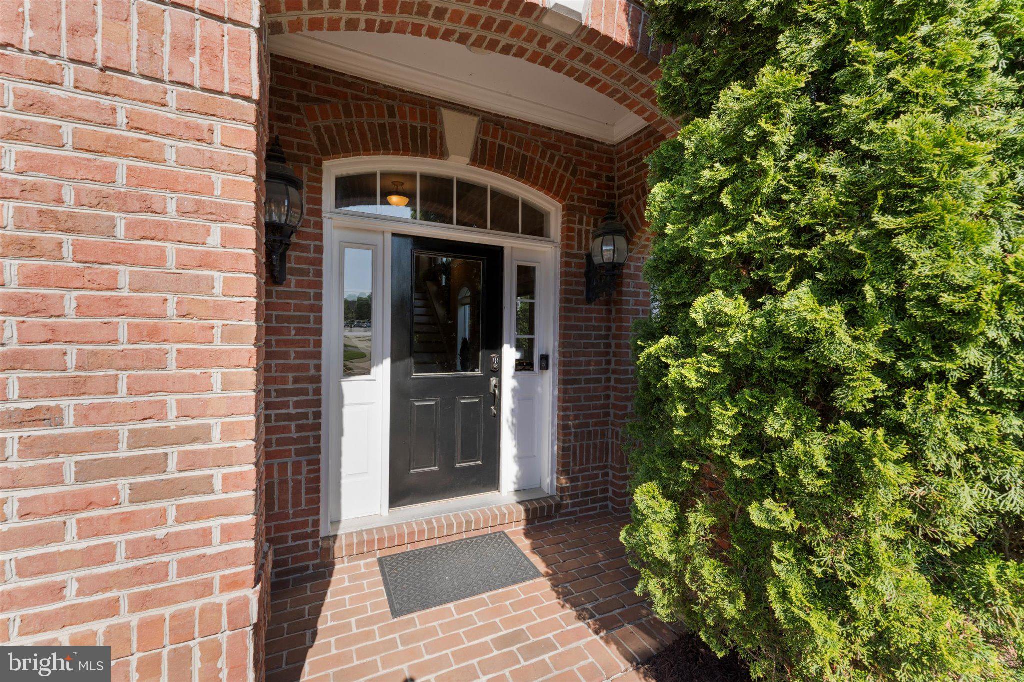 LANSDOWNE ON THE POTOMAC - Residential