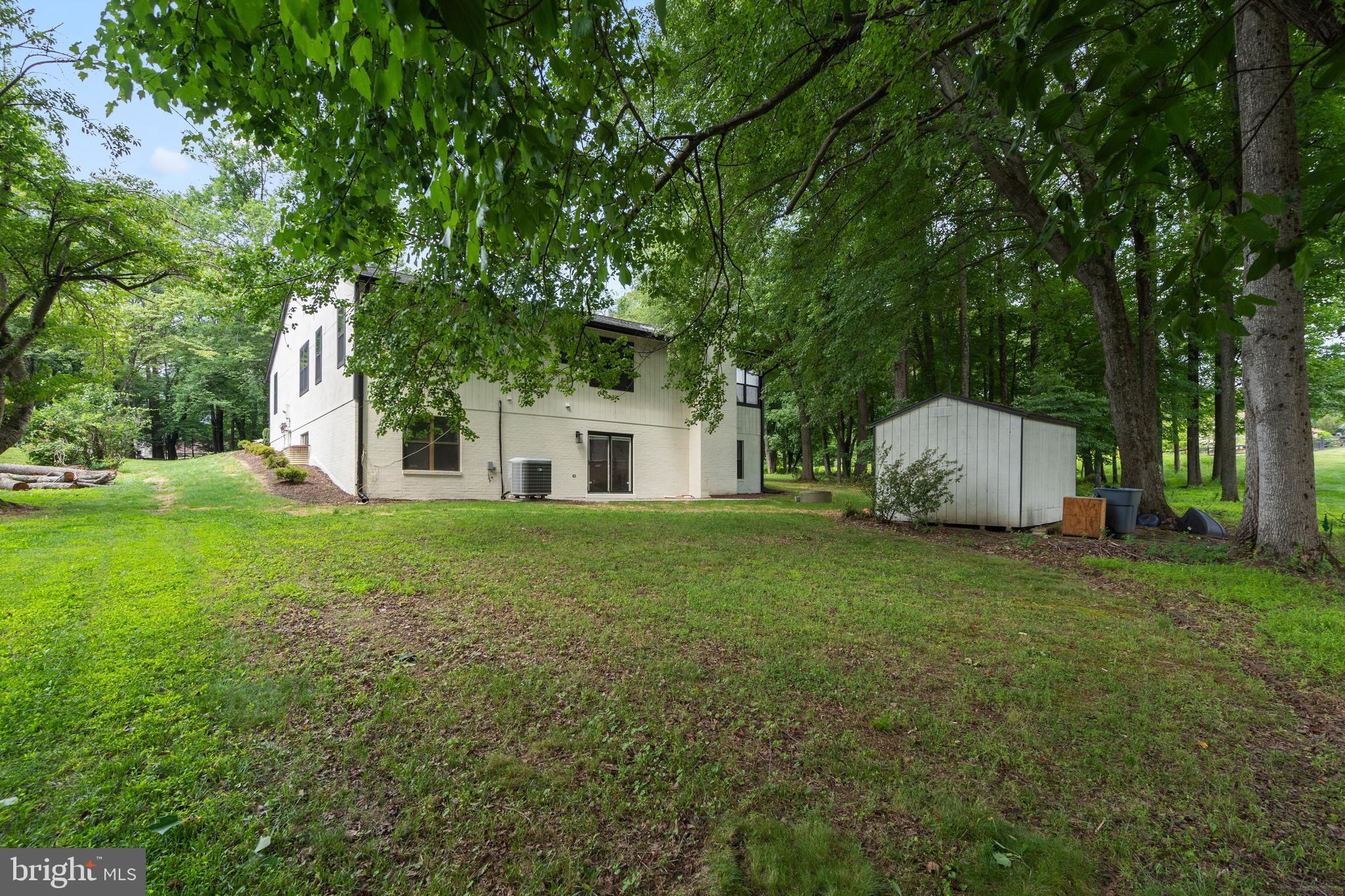 LEXINGTON ESTATES - Residential