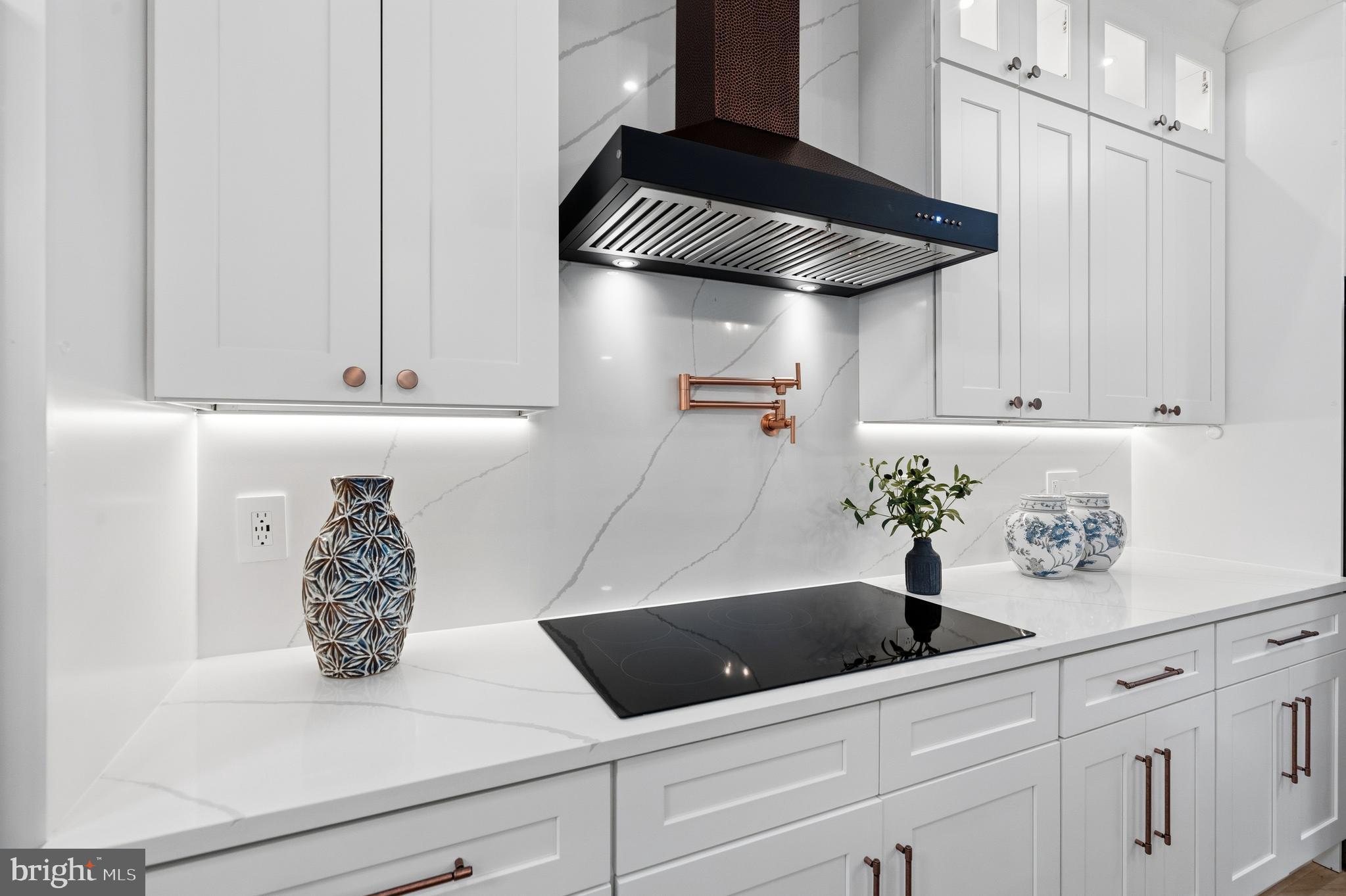 LEXINGTON ESTATES - Residential