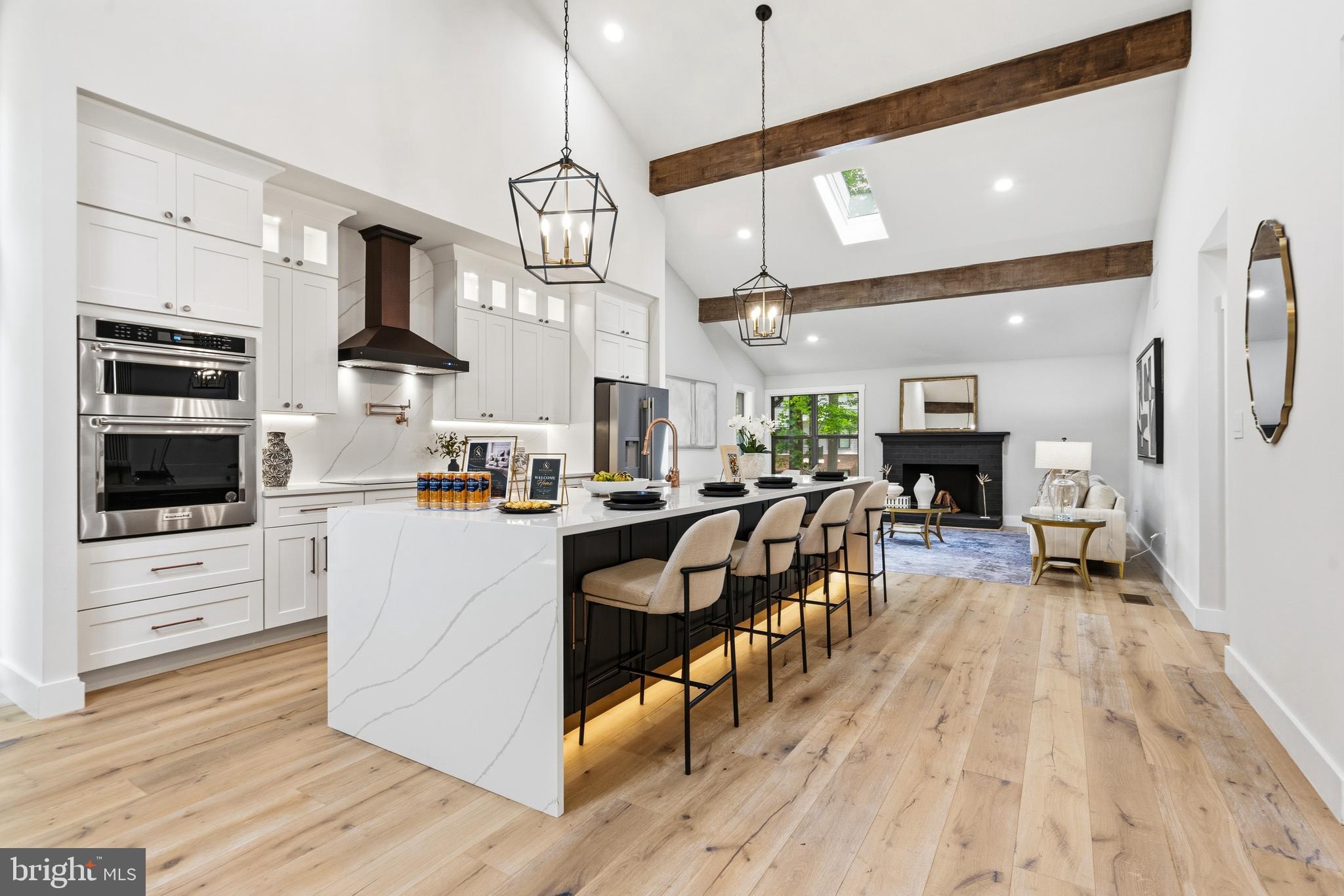 LEXINGTON ESTATES - Residential