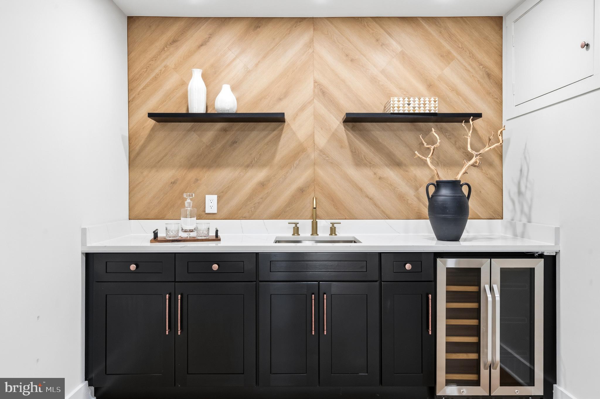 LEXINGTON ESTATES - Residential