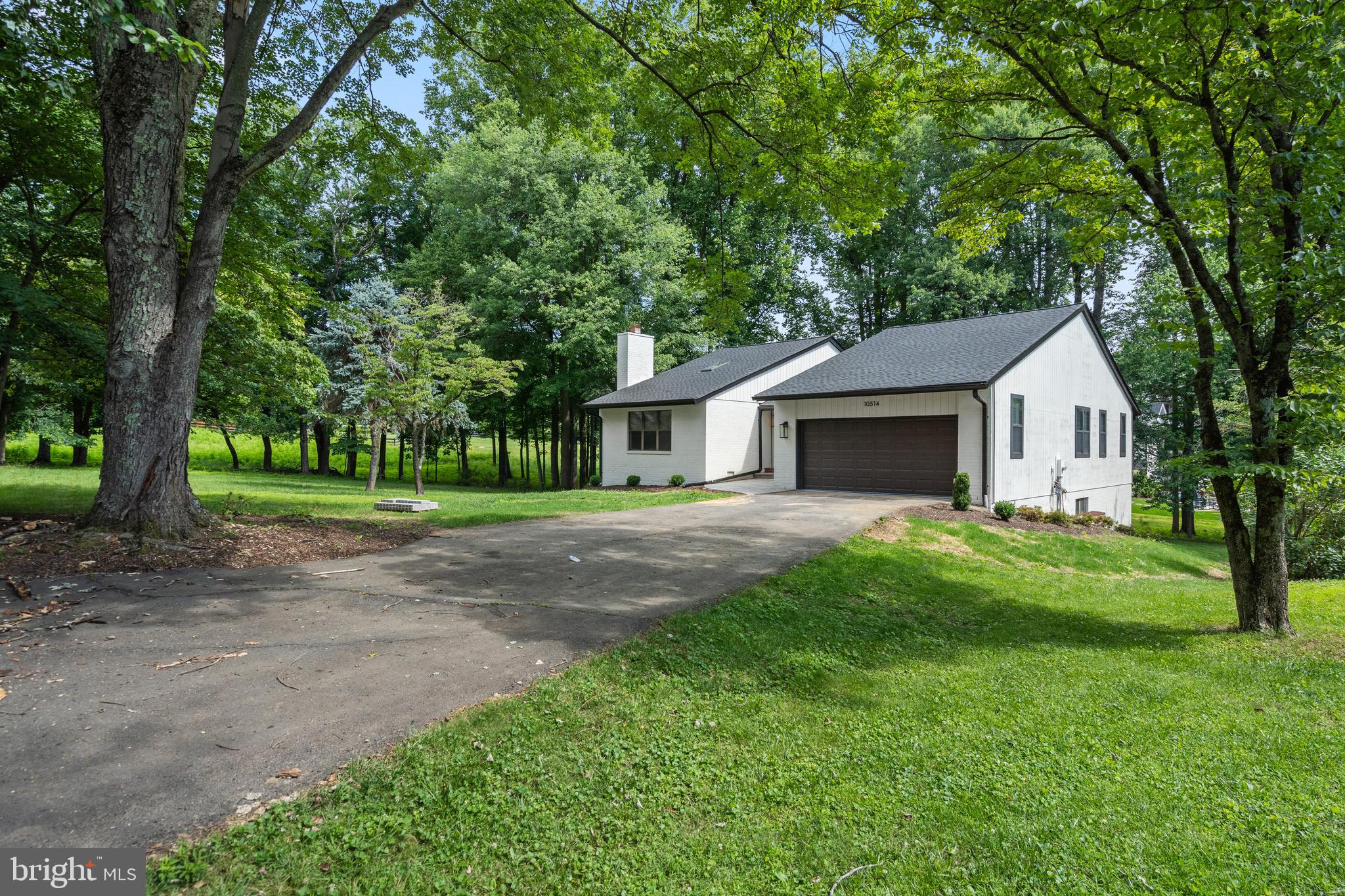 LEXINGTON ESTATES - Residential