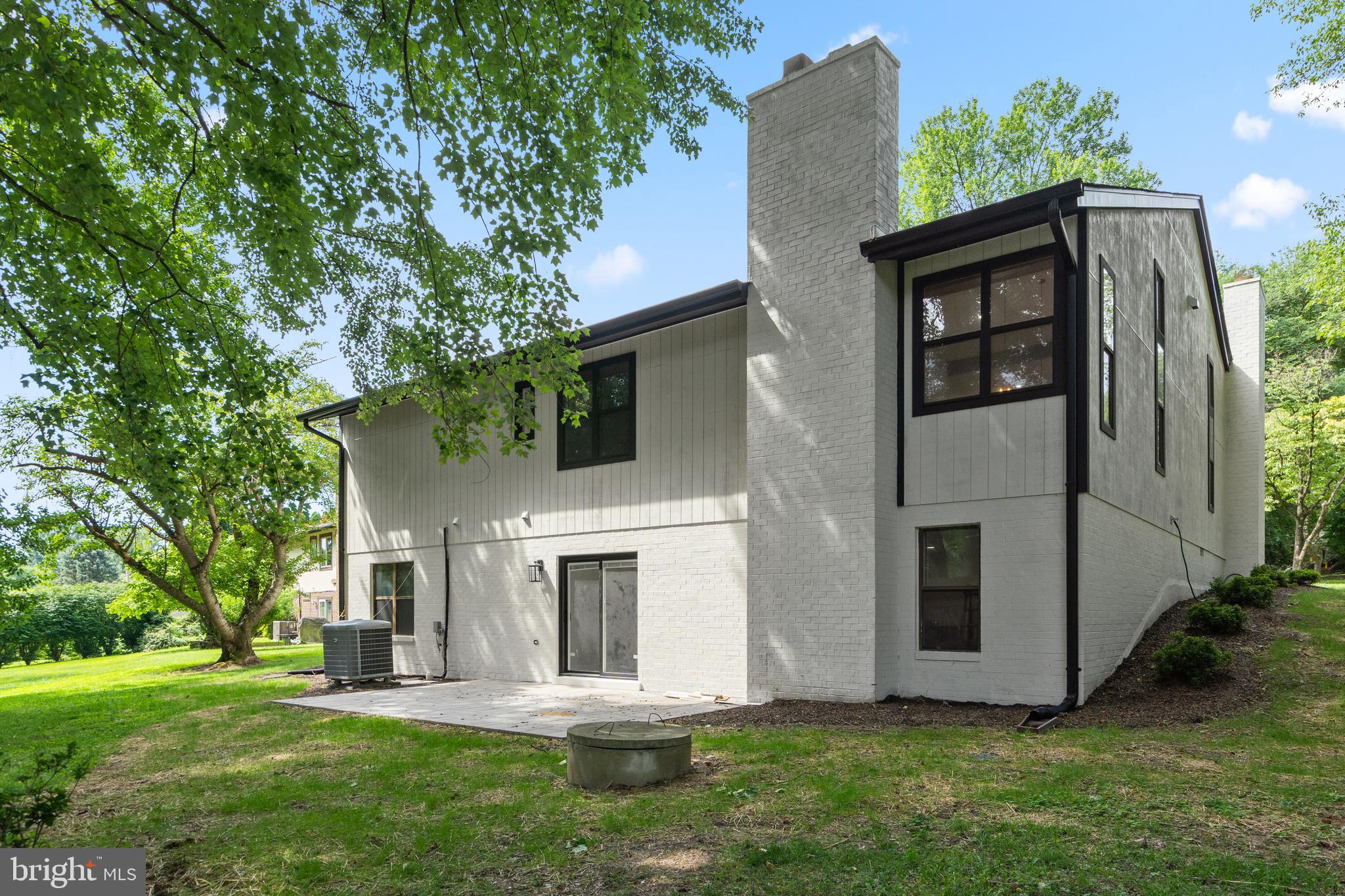 LEXINGTON ESTATES - Residential
