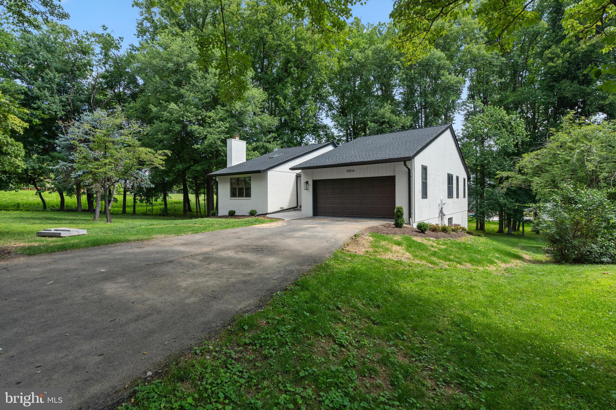 LEXINGTON ESTATES - Residential