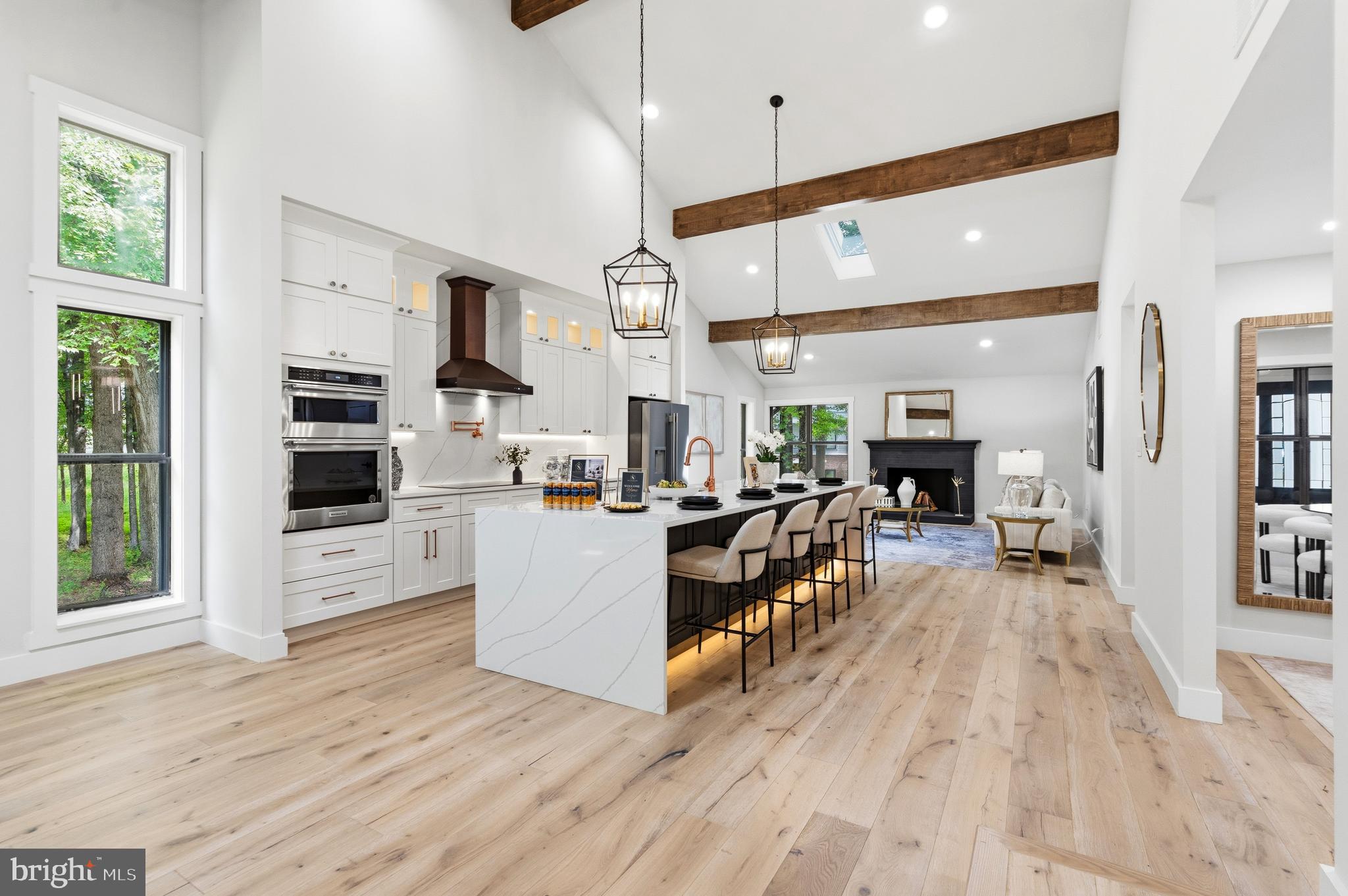 LEXINGTON ESTATES - Residential