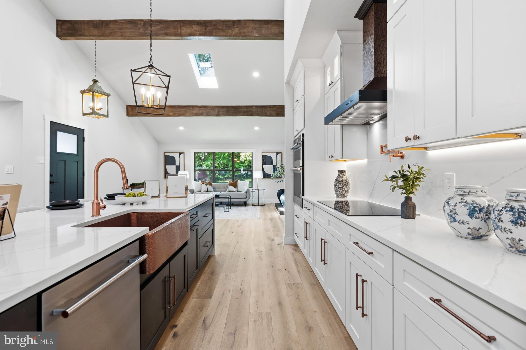 LEXINGTON ESTATES - Residential