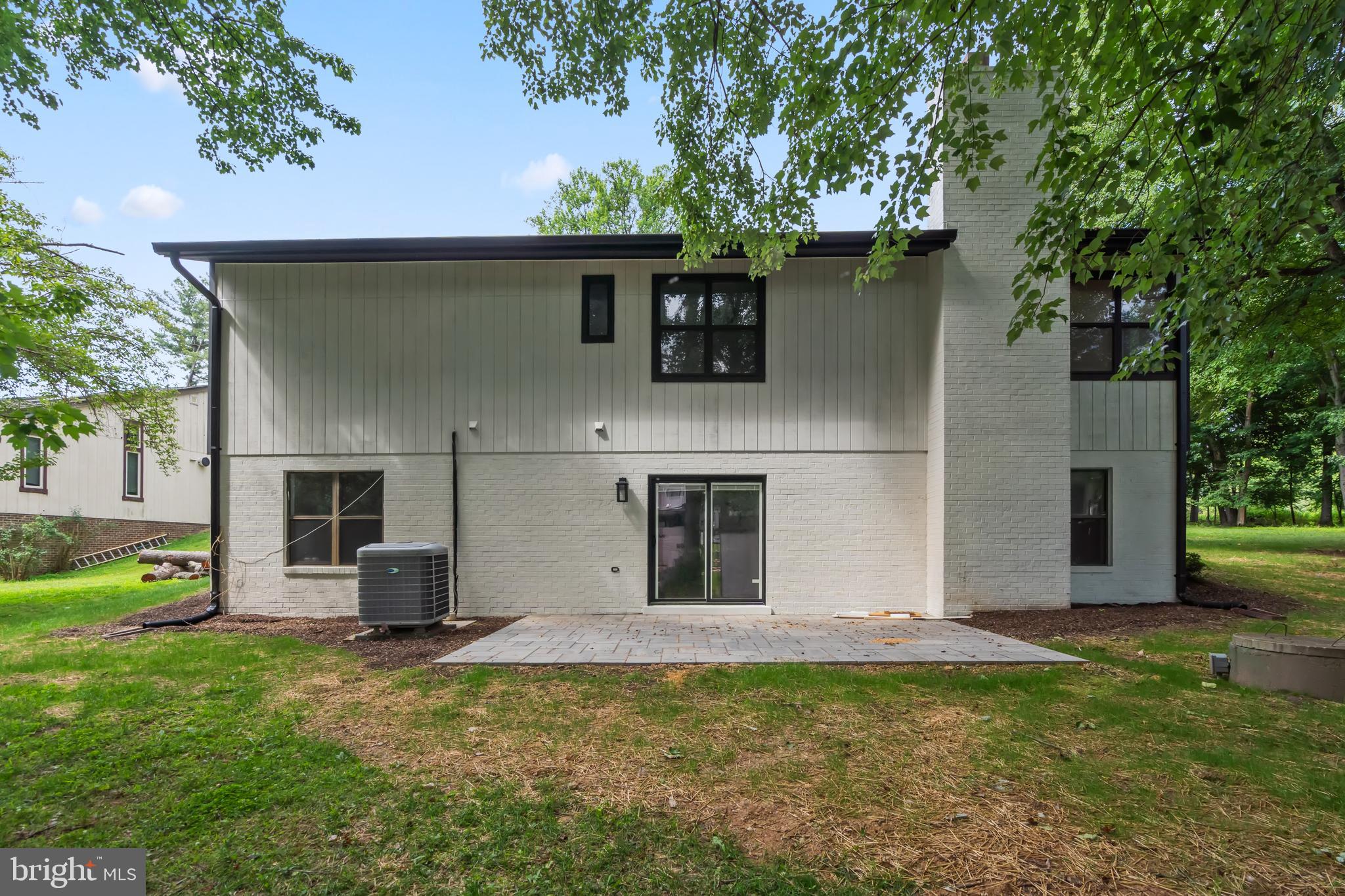 LEXINGTON ESTATES - Residential