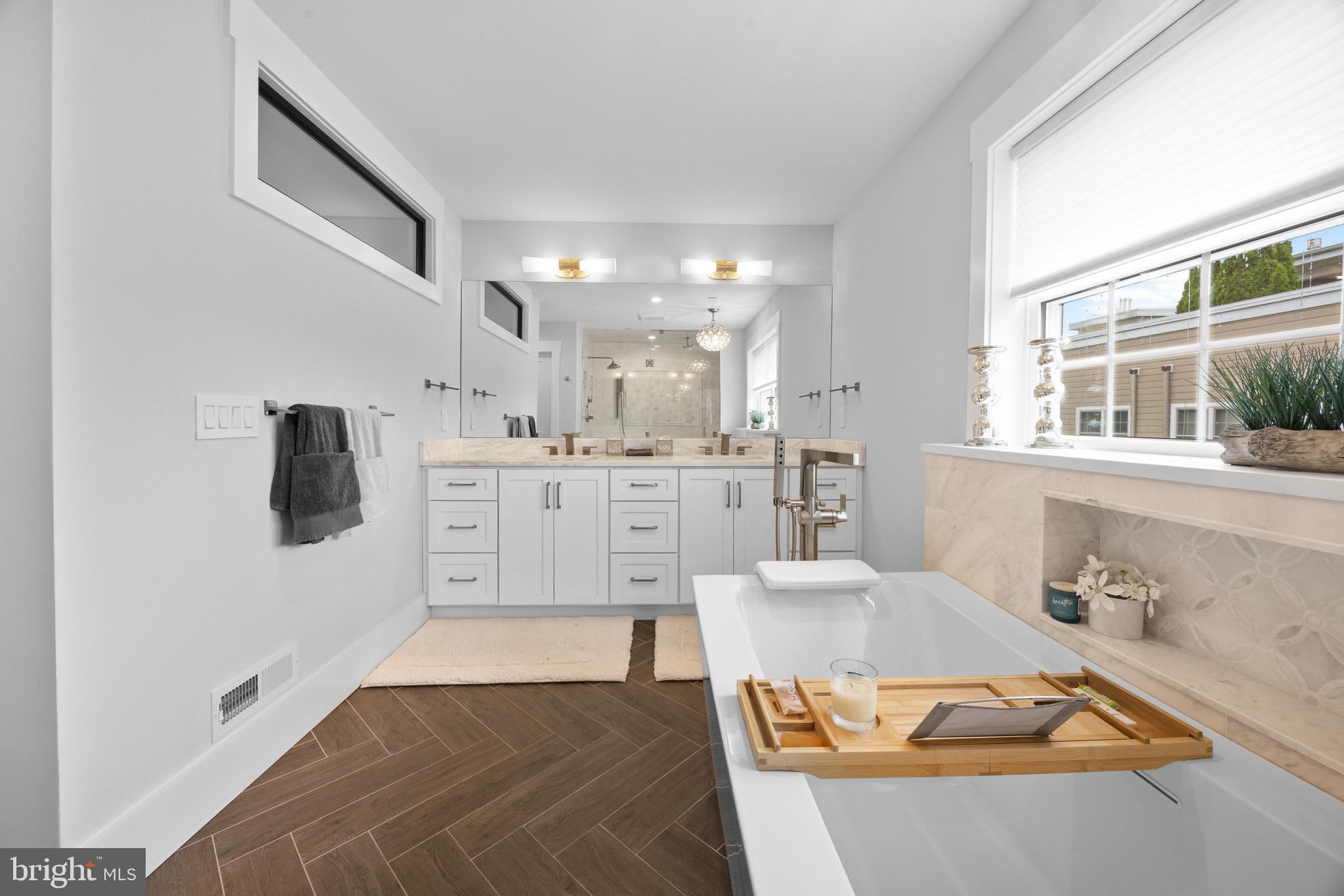 MANAYUNK - Residential