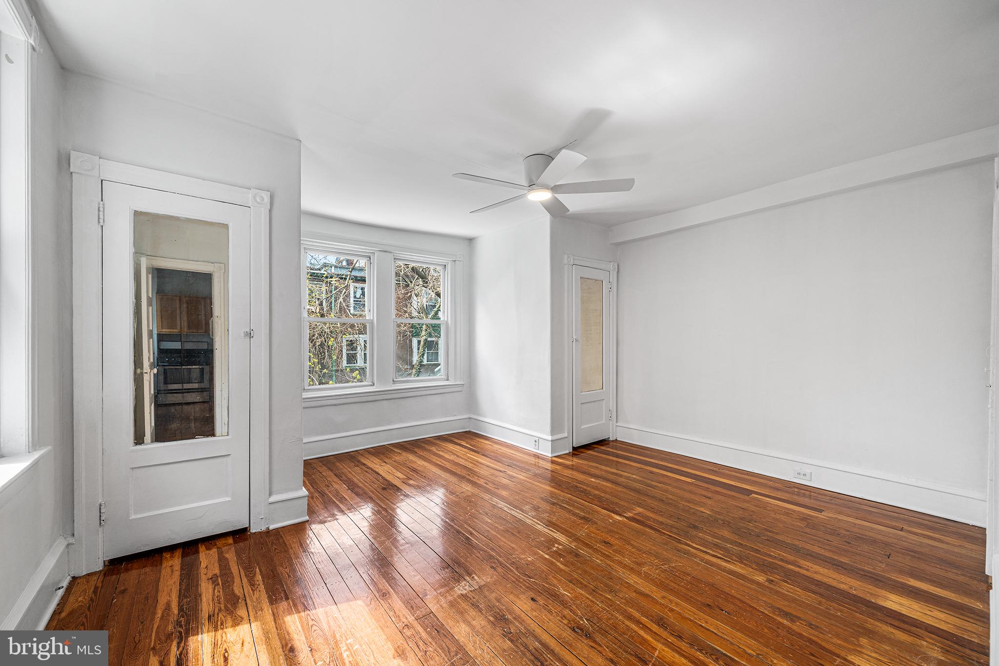 ROXBOROUGH - Residential Lease