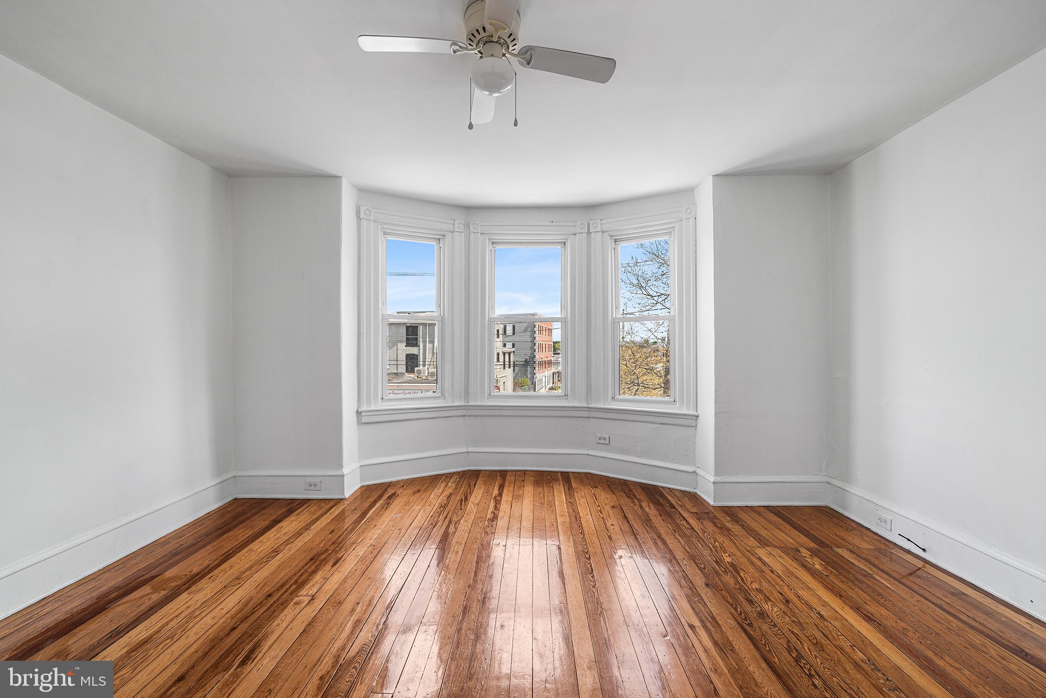 ROXBOROUGH - Residential Lease