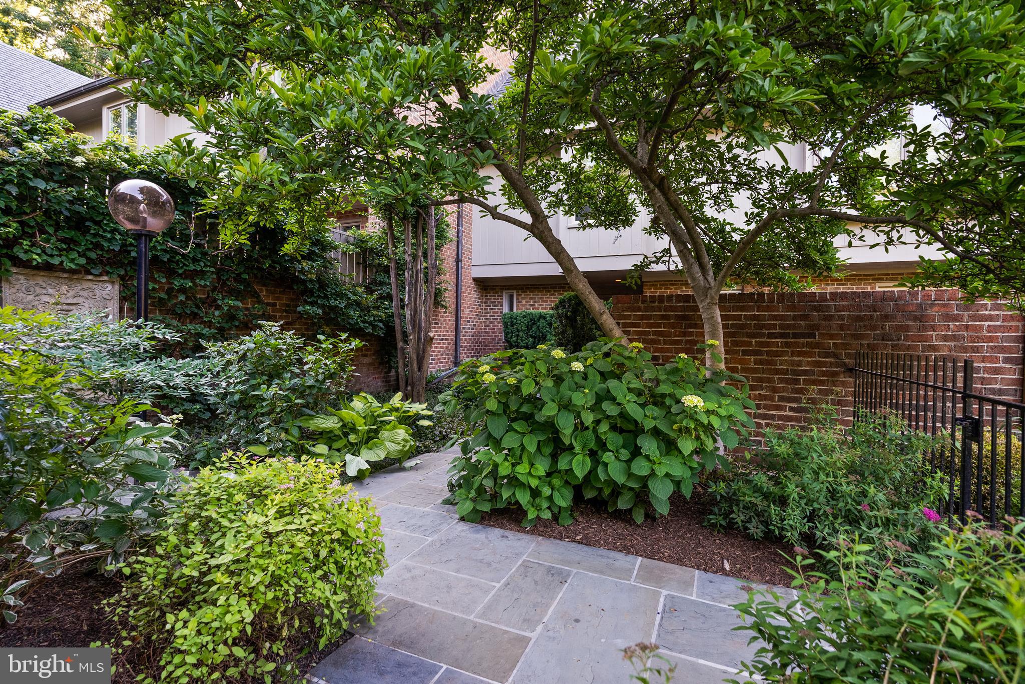MERRYWOOD ON THE POTOMAC - Residential