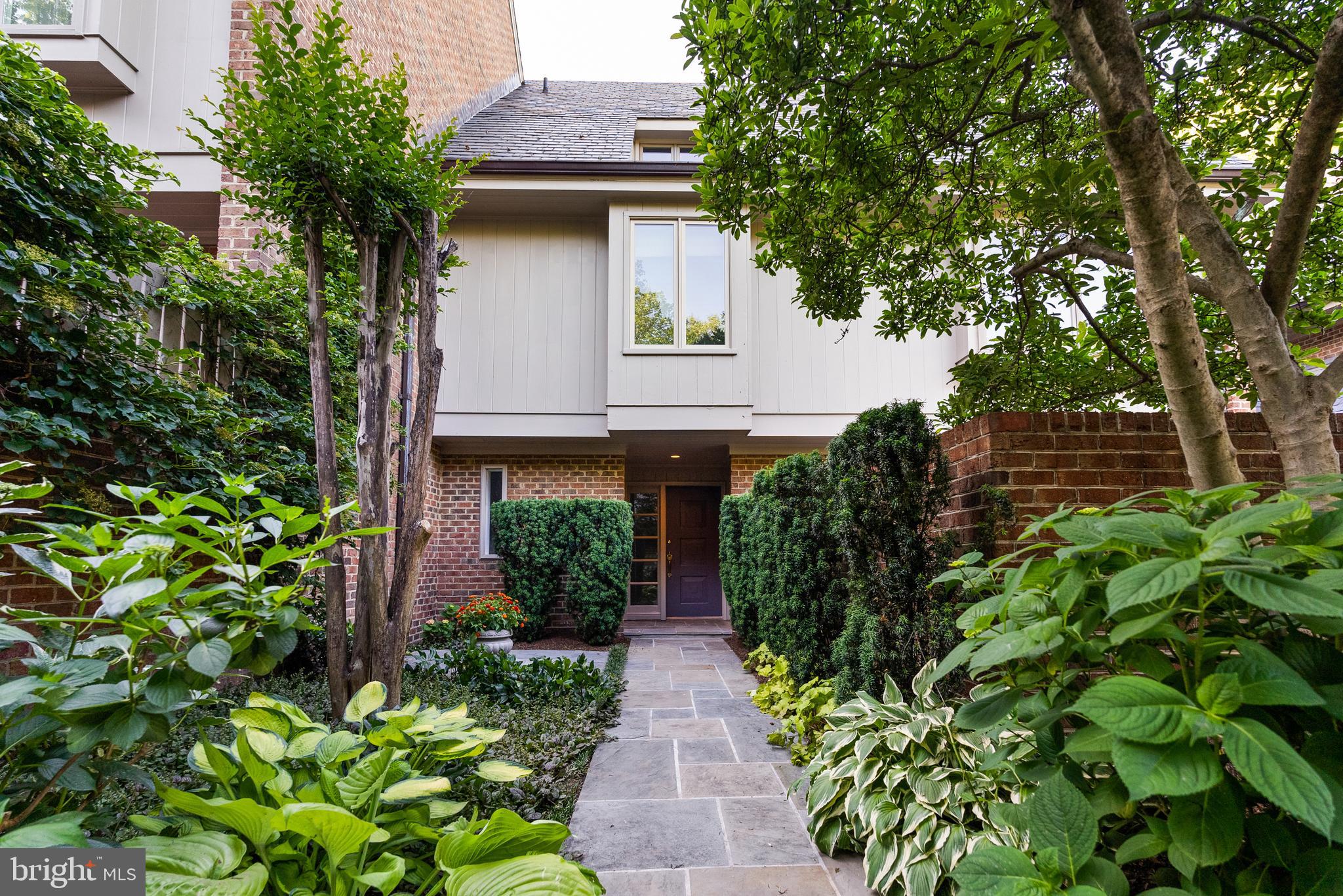 MERRYWOOD ON THE POTOMAC - Residential