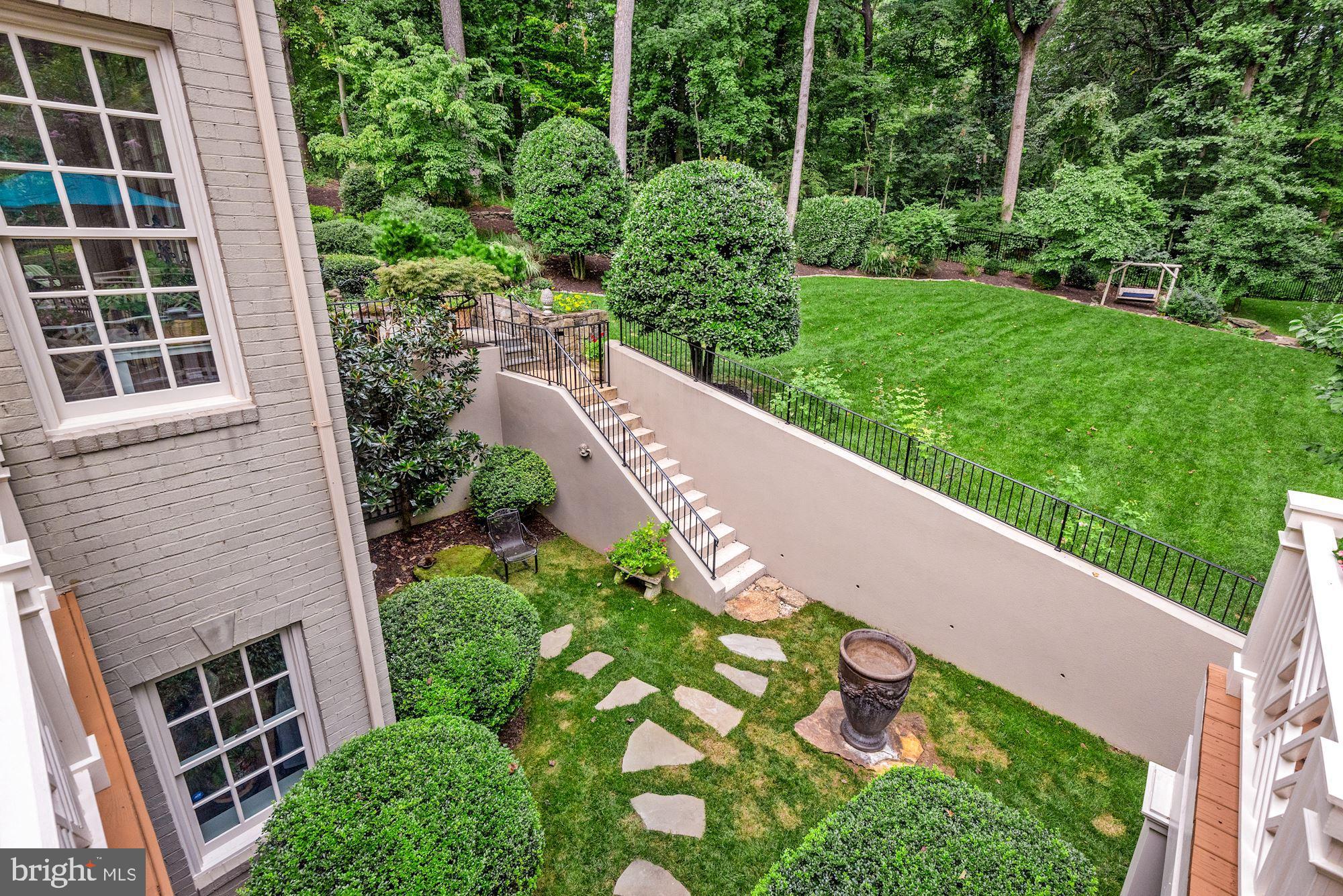 CHINQUAPIN - Residential