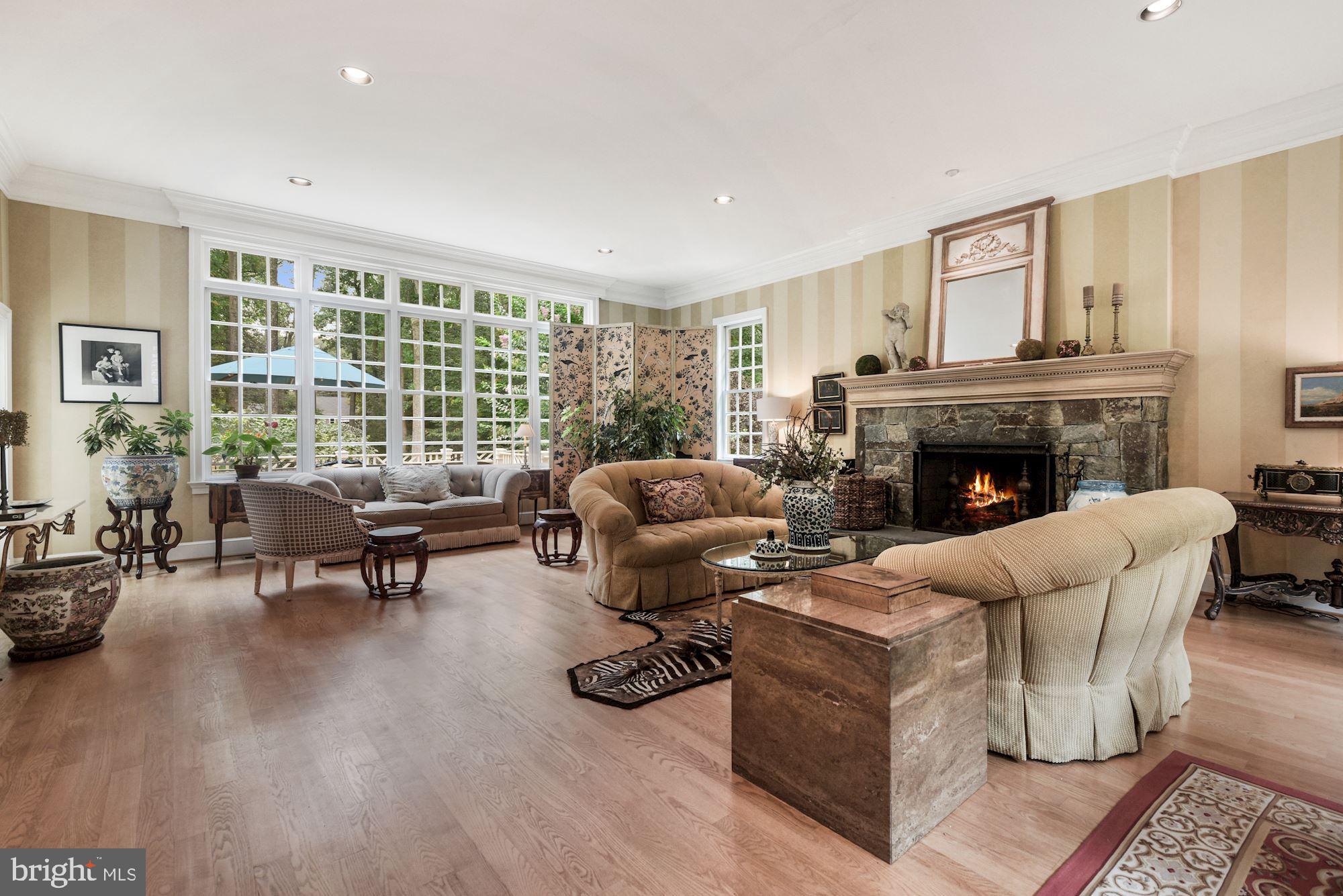 CHINQUAPIN - Residential