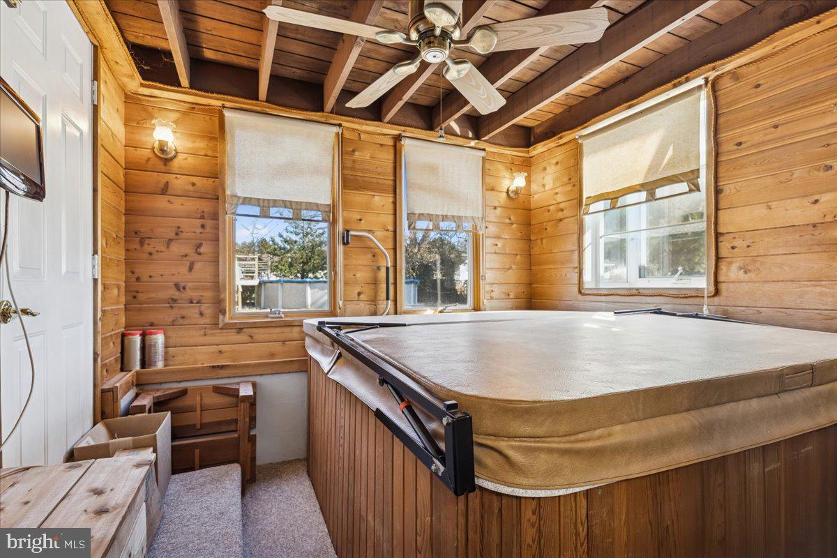 CHESAPEAKE ESTATES - Residential