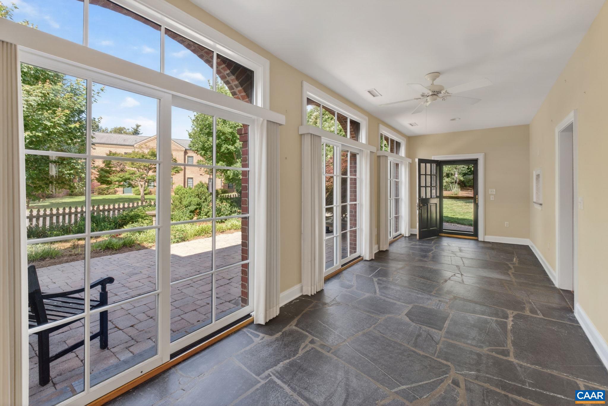 MERRYDEN - Residential