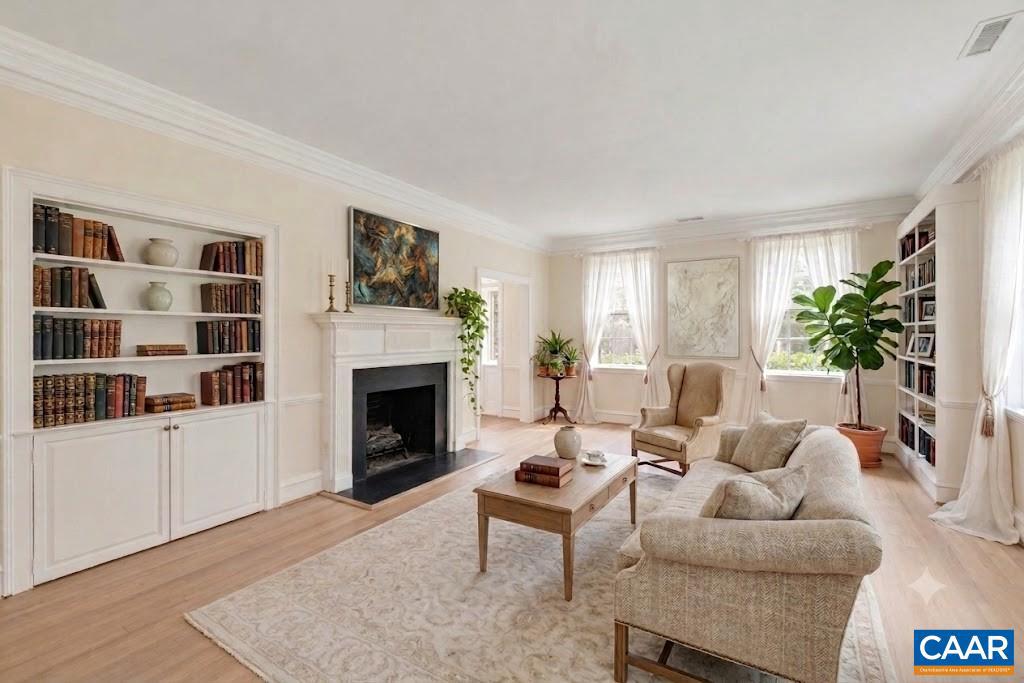 MERRYDEN - Residential