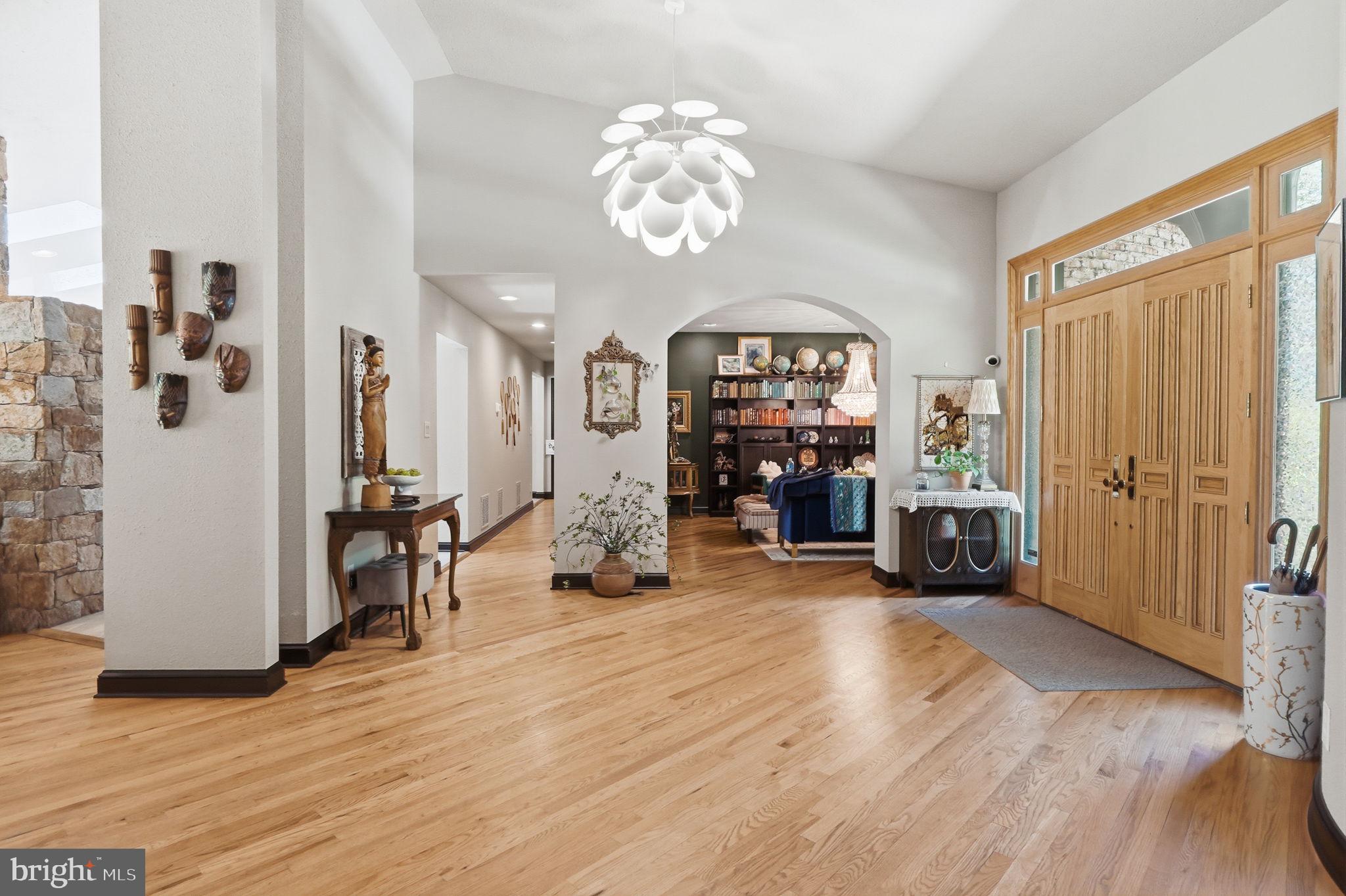 LAKE POTOMAC - Residential