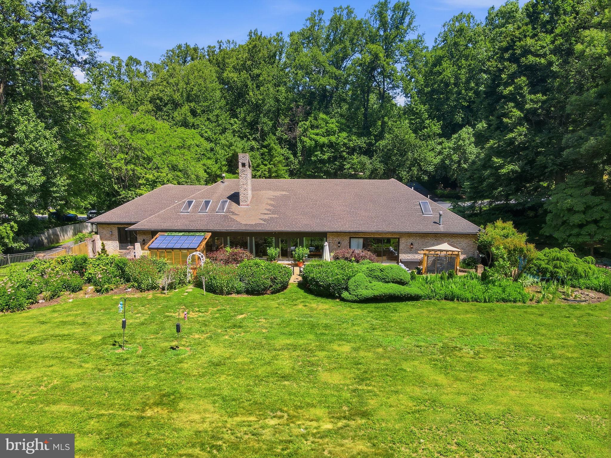 LAKE POTOMAC - Residential