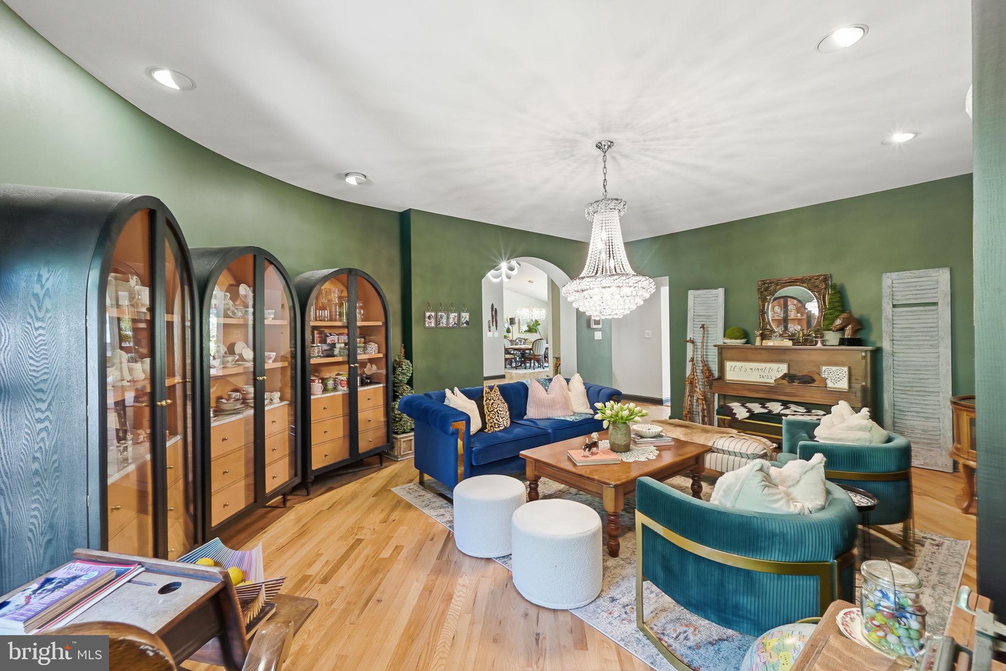LAKE POTOMAC - Residential