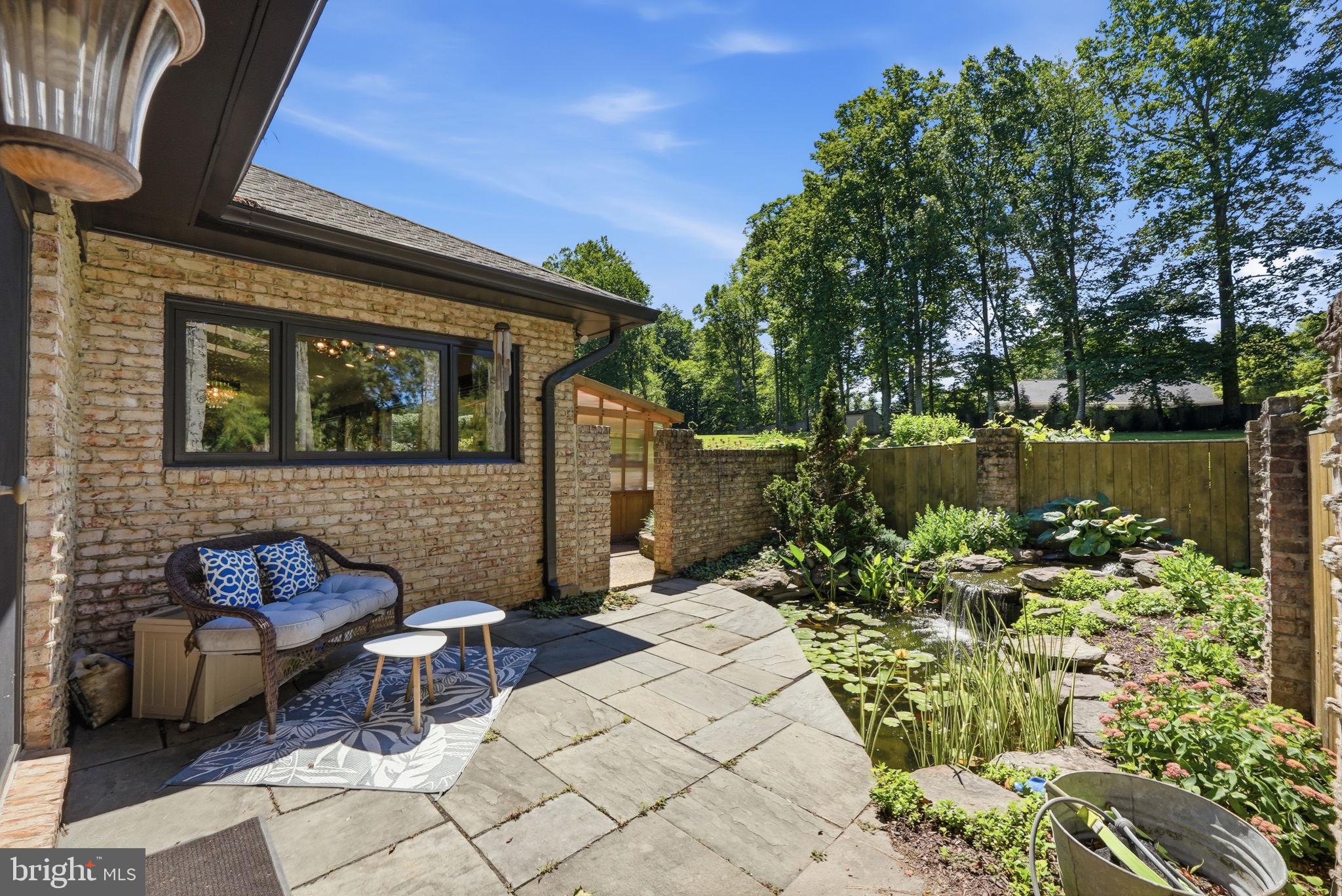 LAKE POTOMAC - Residential