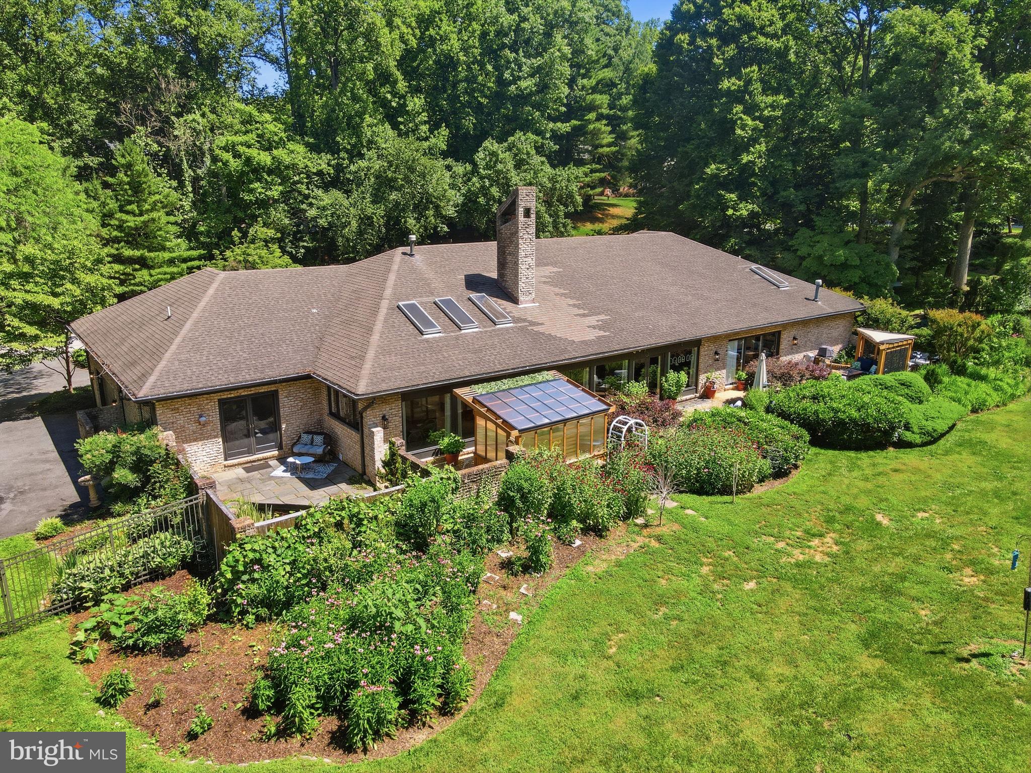 LAKE POTOMAC - Residential
