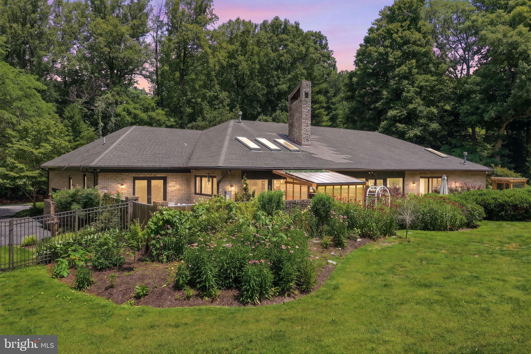 LAKE POTOMAC - Residential