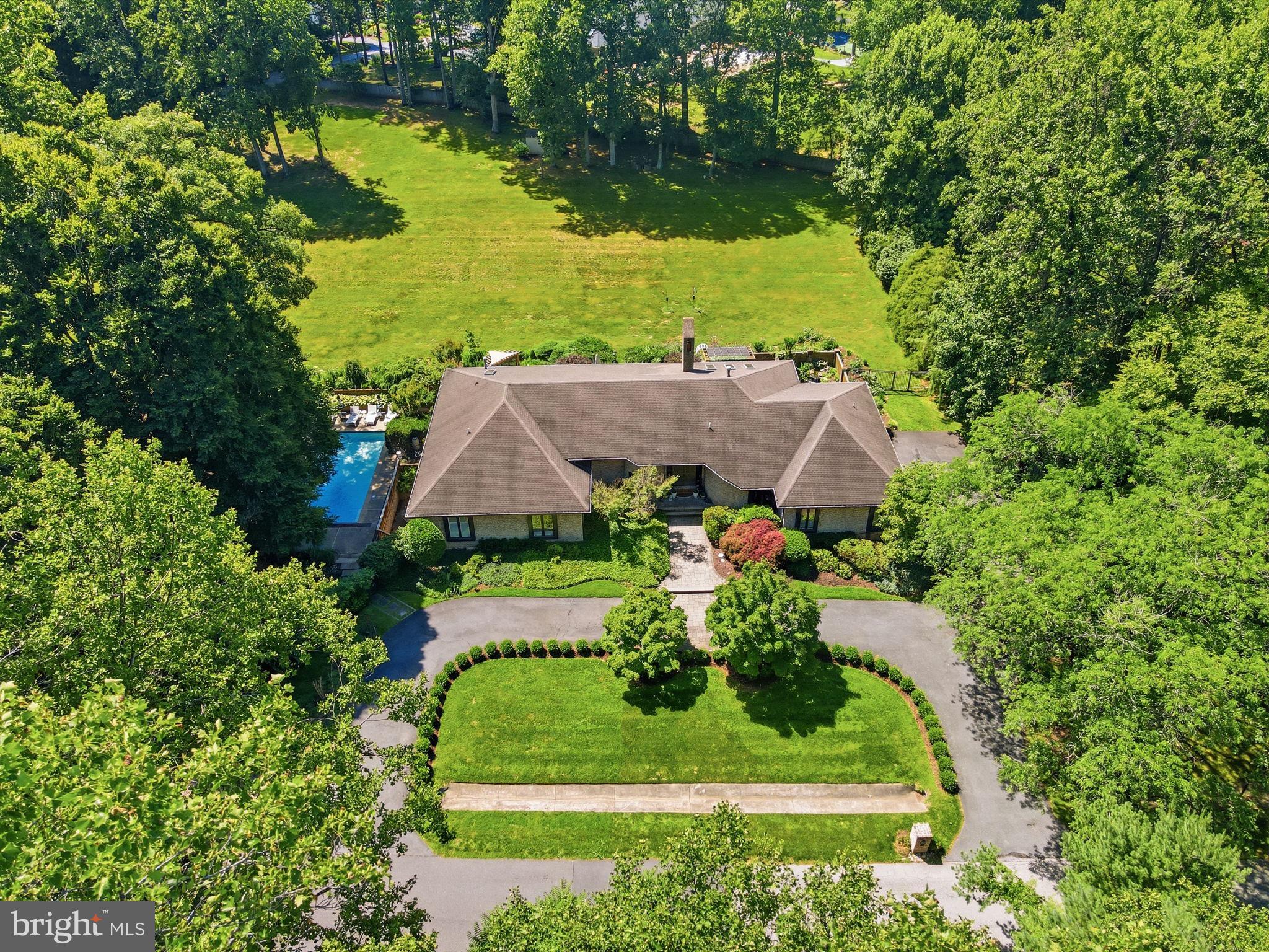 LAKE POTOMAC - Residential
