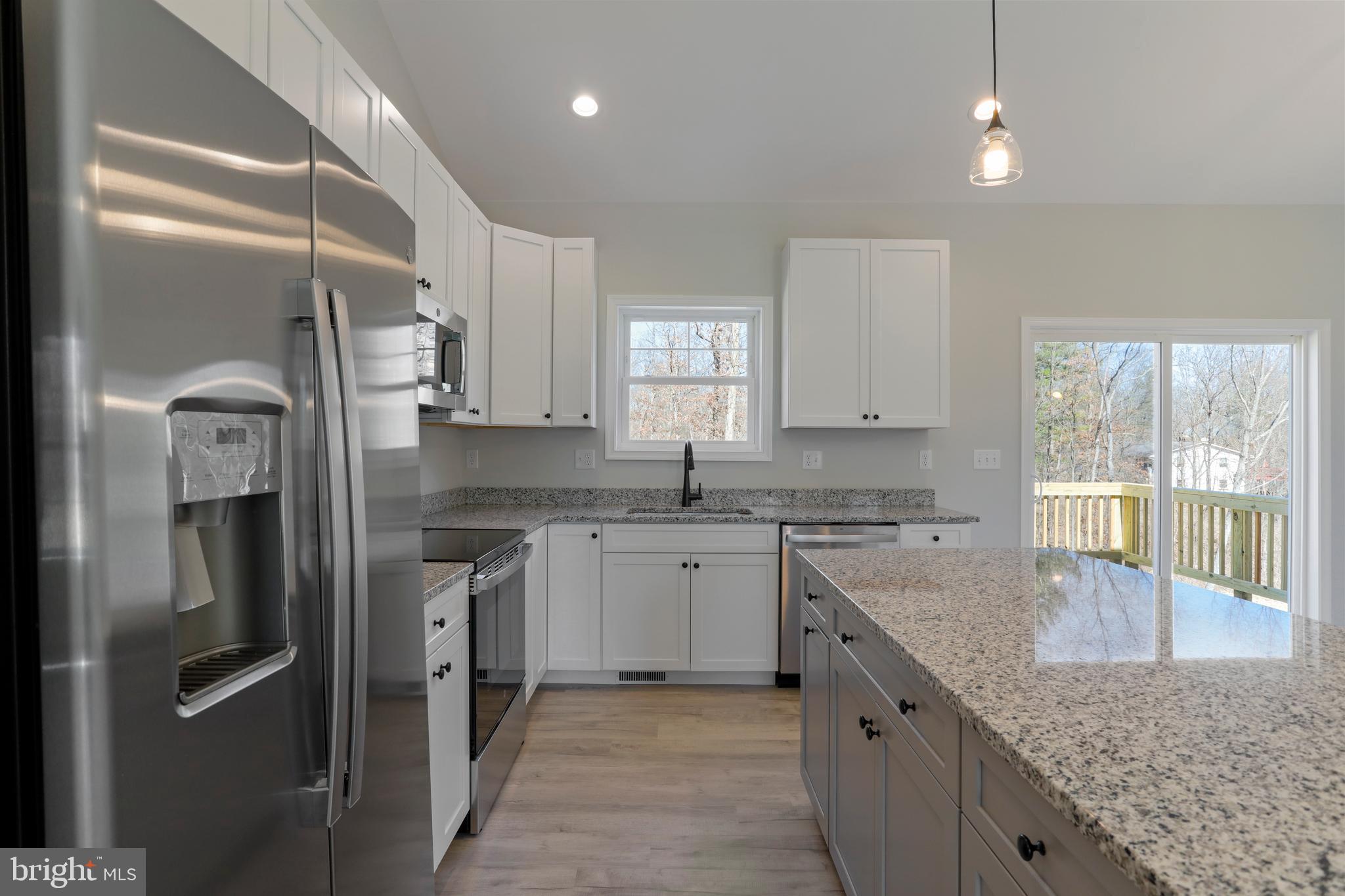 MIDDLE CREEK VISTAS - Residential