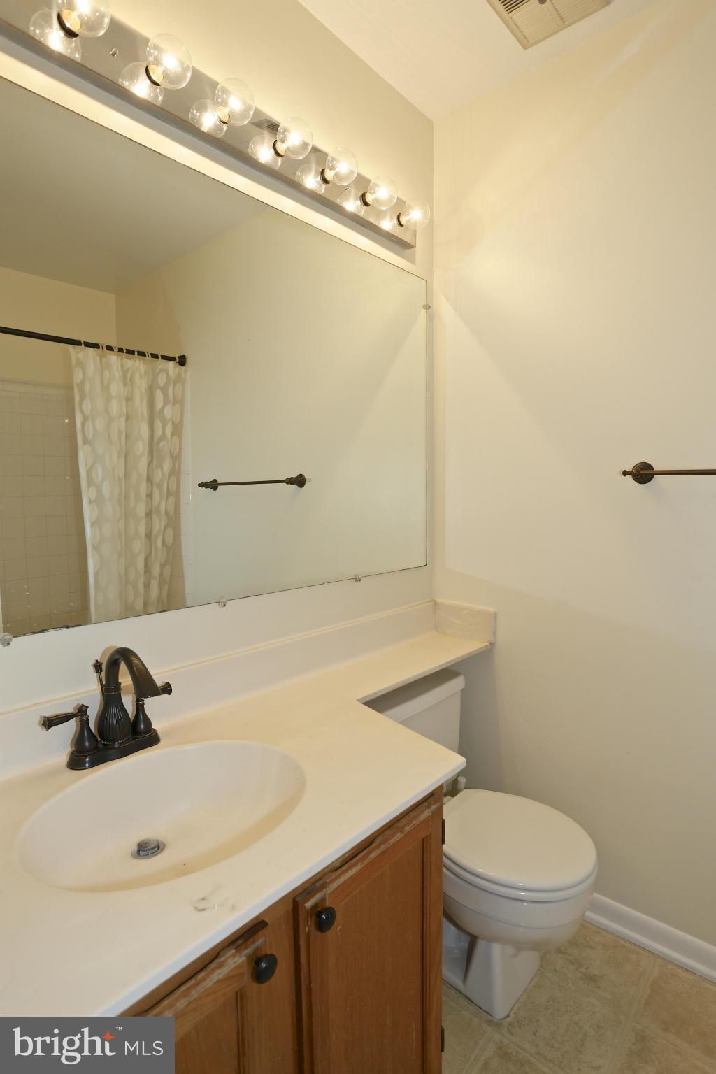 GREENFIELDS - Residential Lease