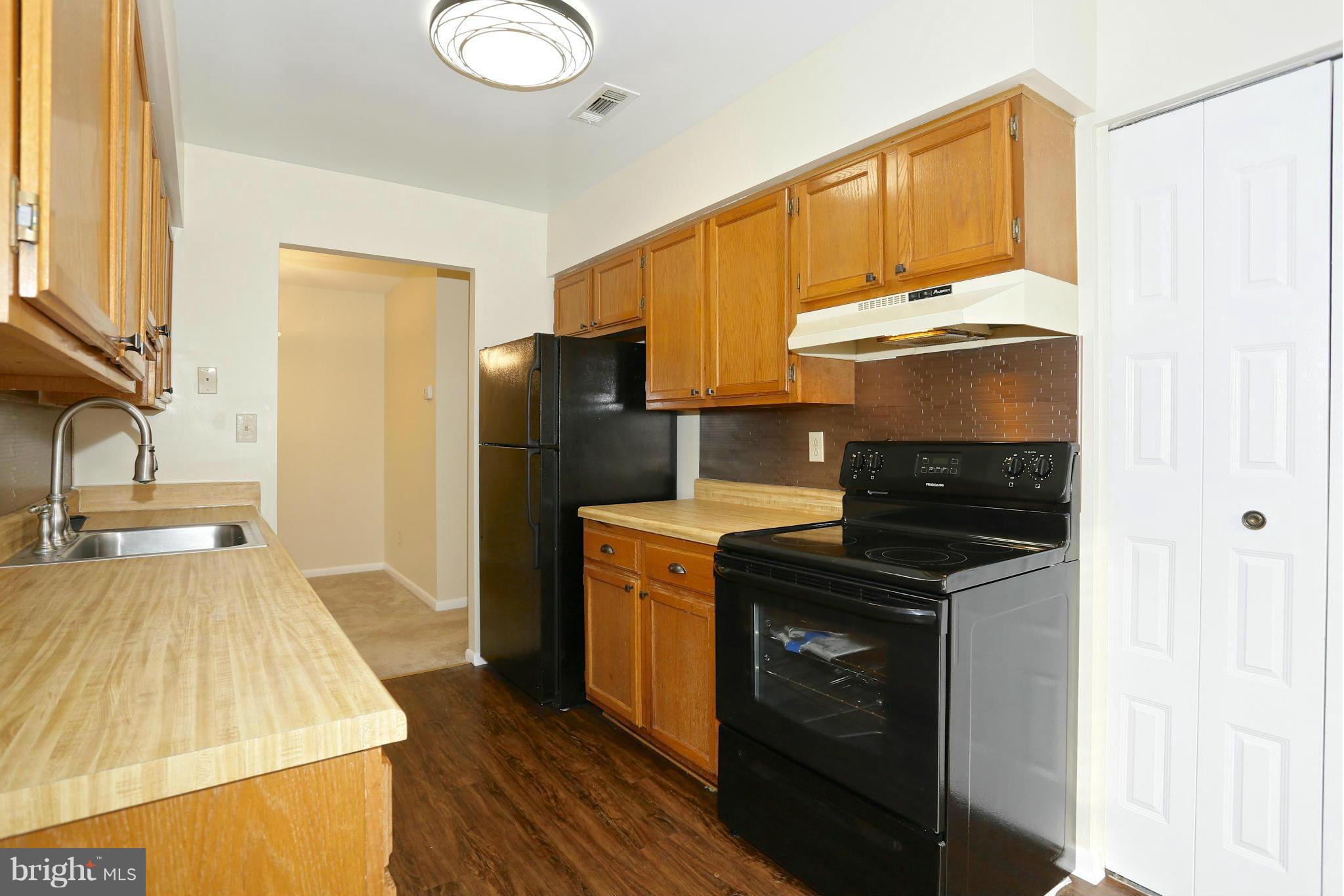 GREENFIELDS - Residential Lease