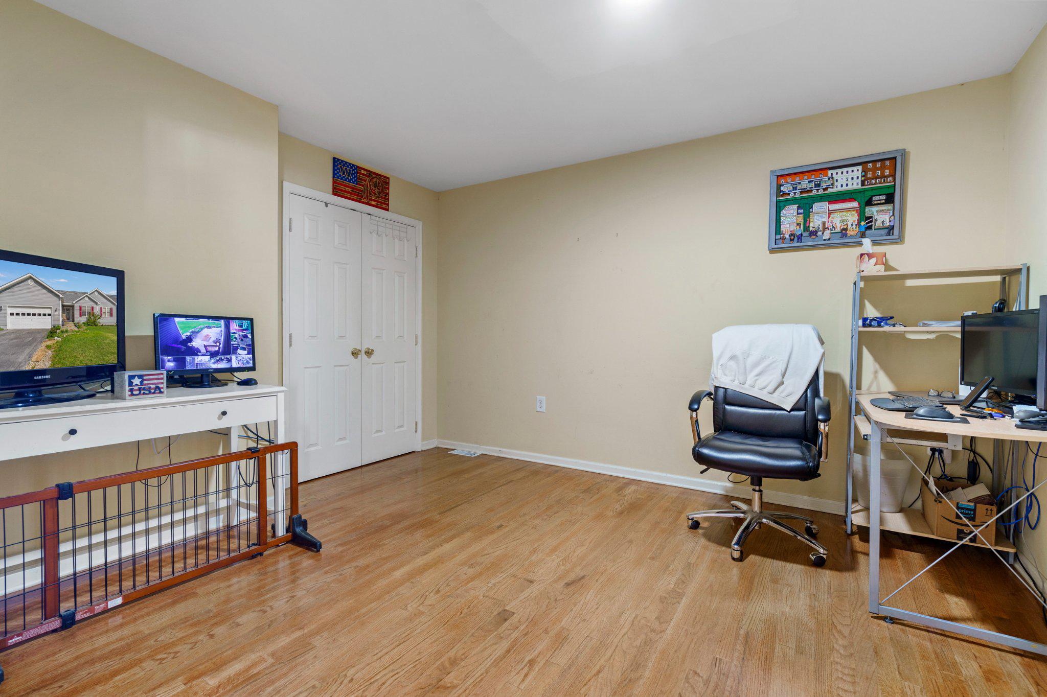BRIAR RUN - Residential