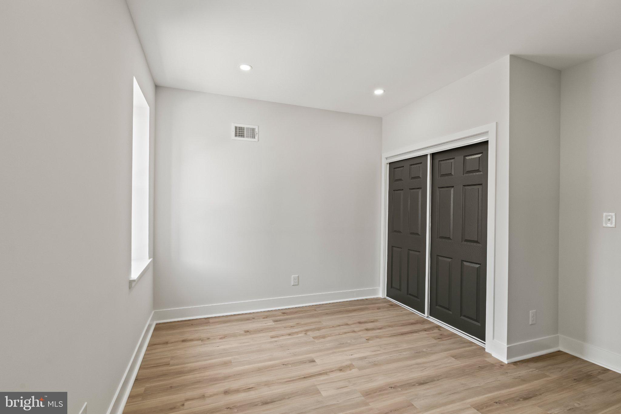 GRAYS FERRY - Residential