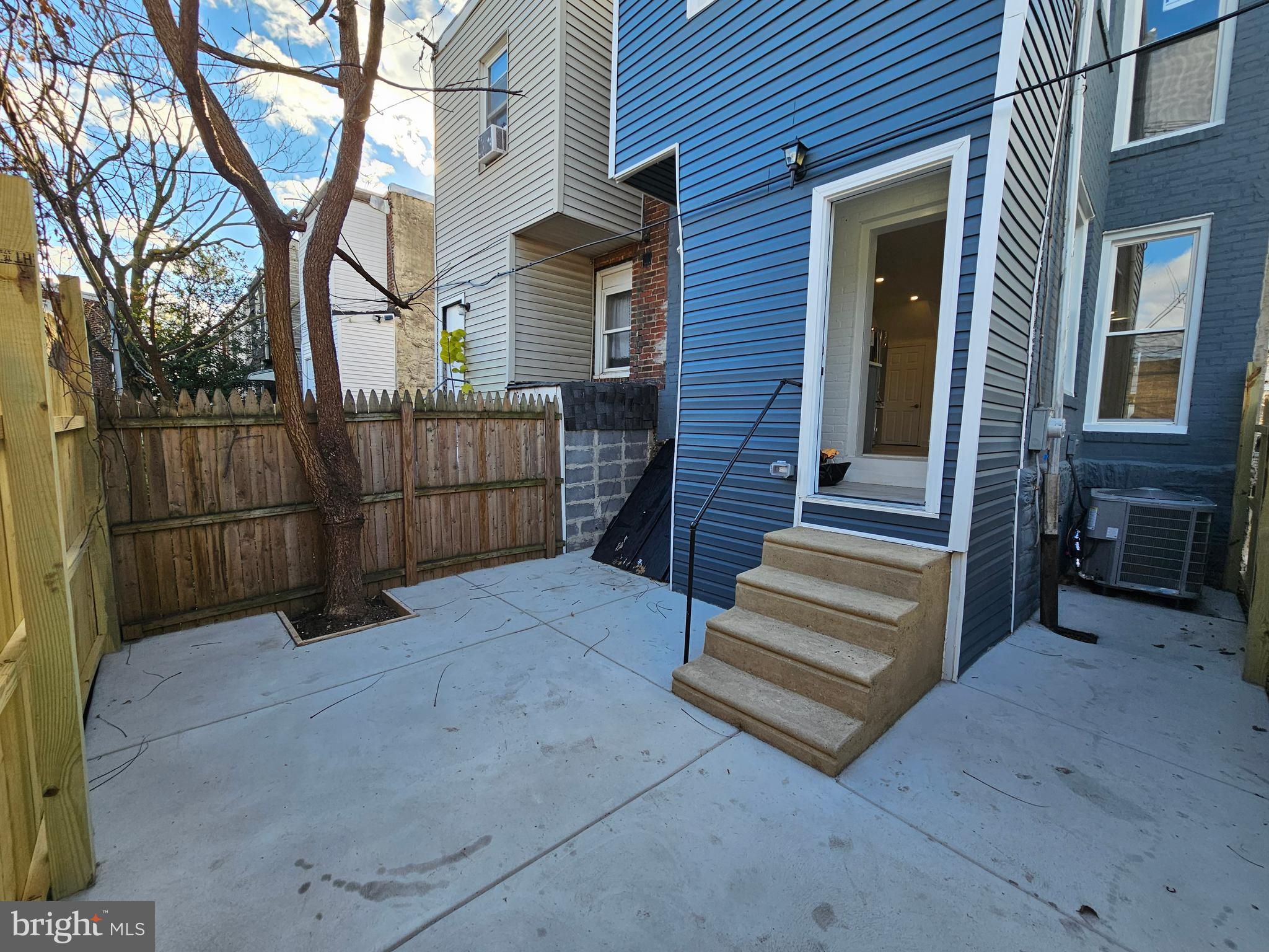 FRANKFORD - Residential