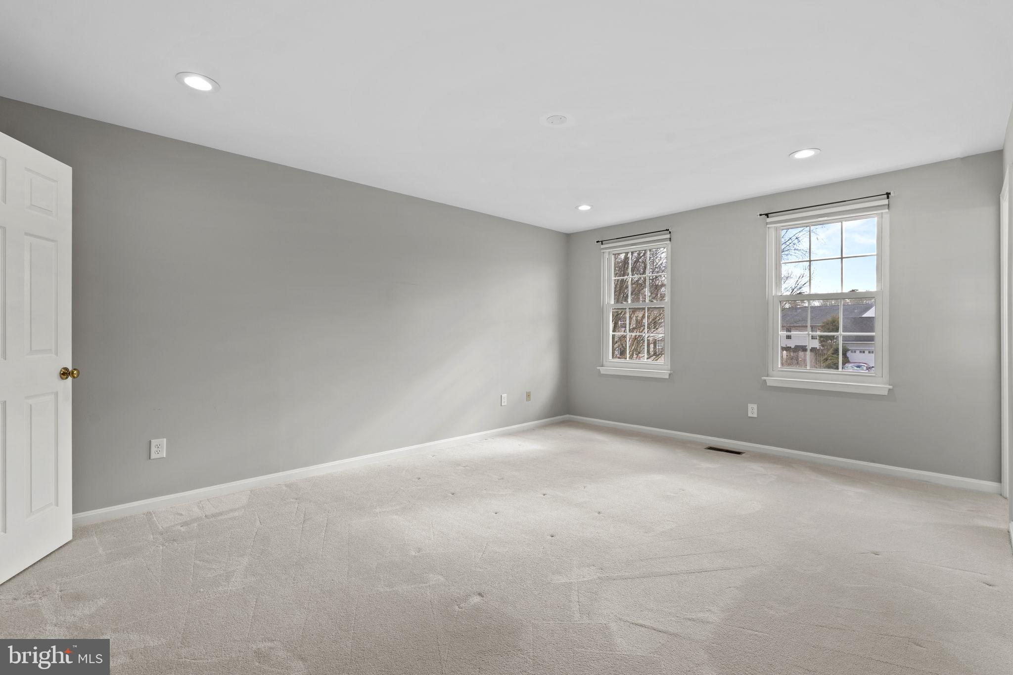 GREAT OAK - Residential