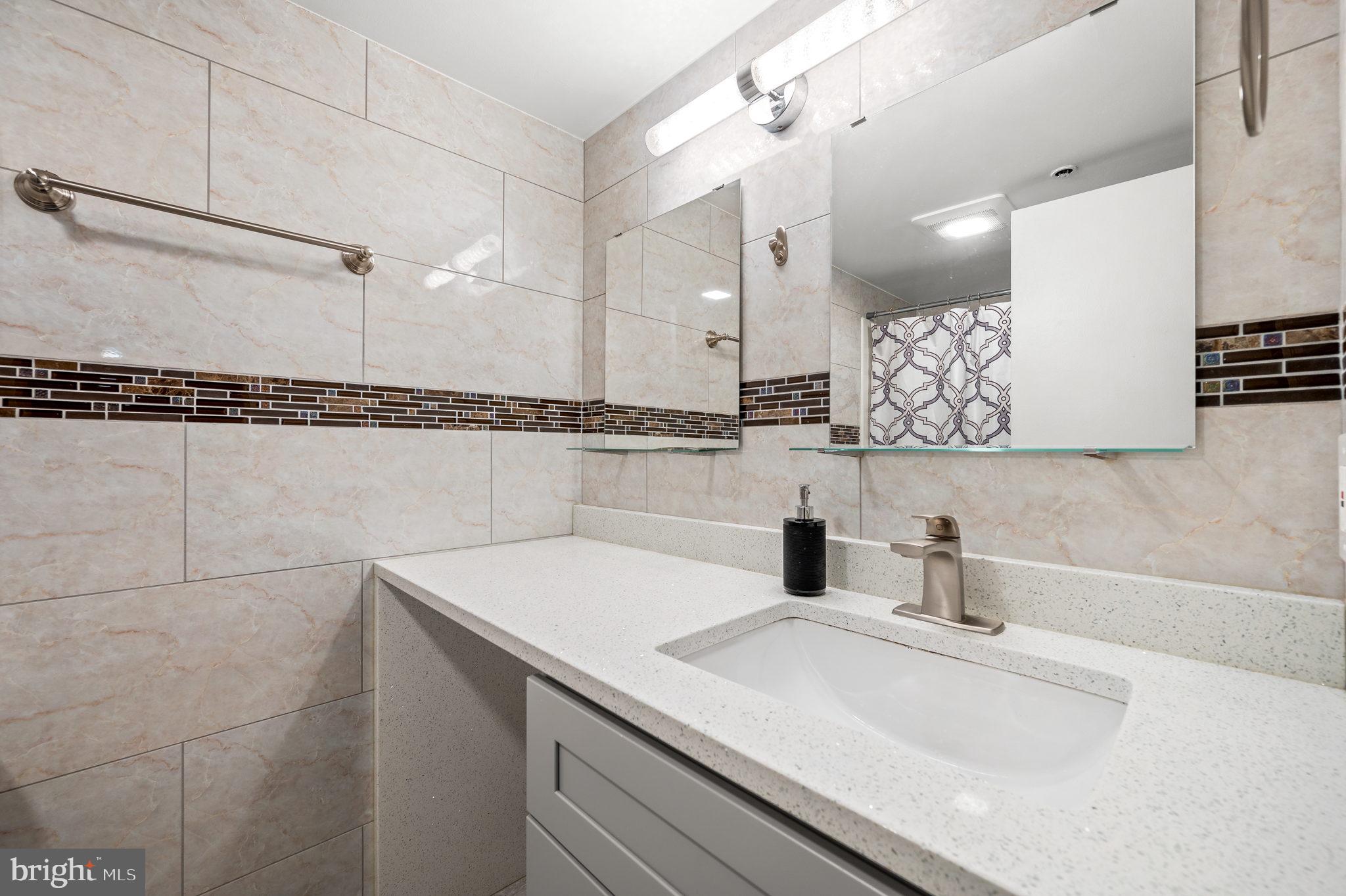 OLD CITY - Residential Lease