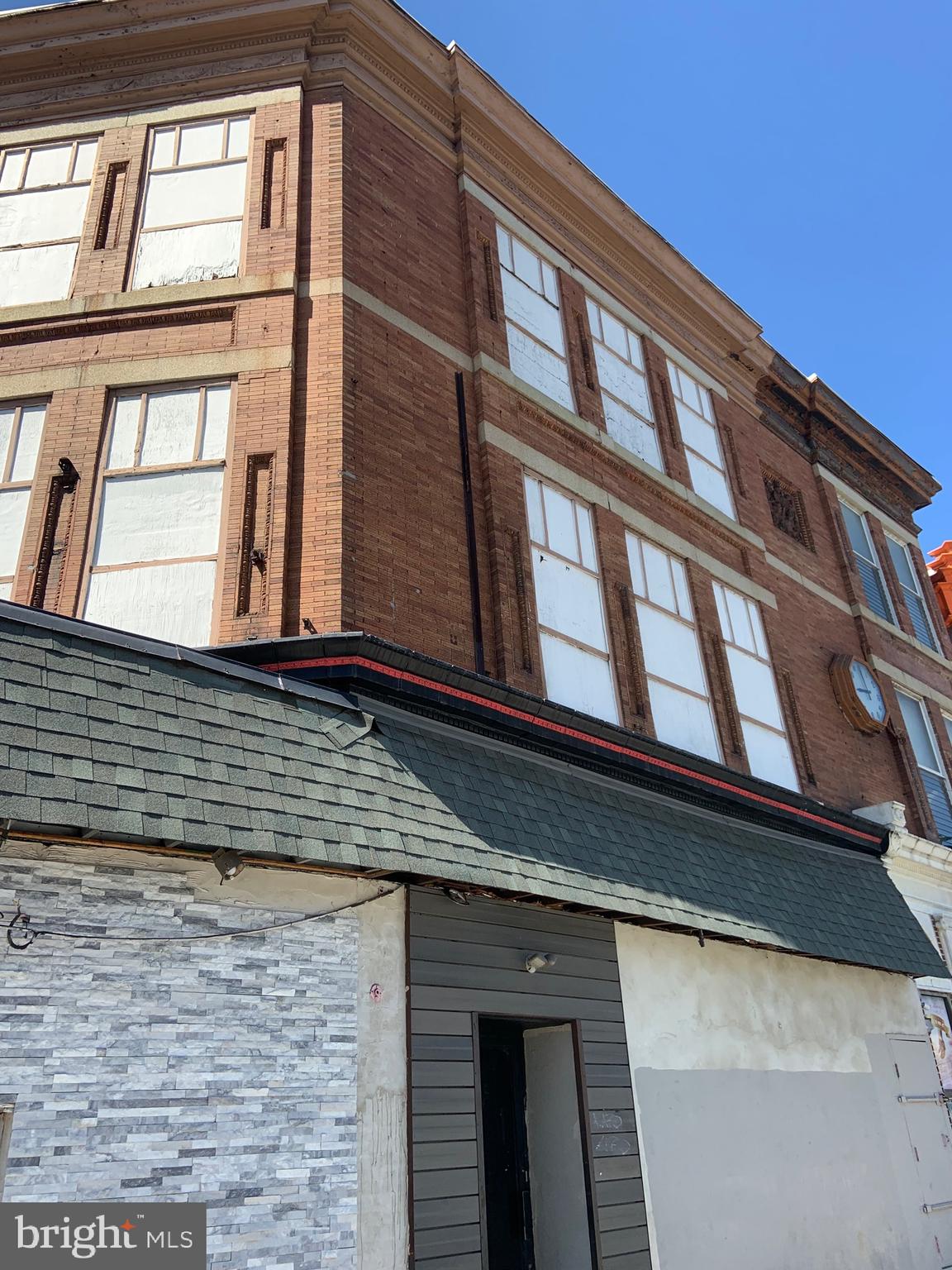 PHILADELPHIA (NORTH) - Commercial Sale