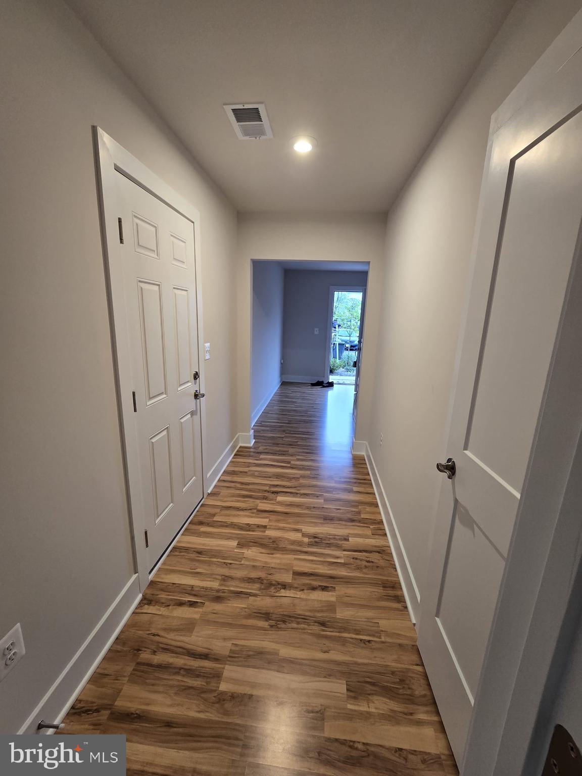 BRADLEY SQUARE - Residential Lease