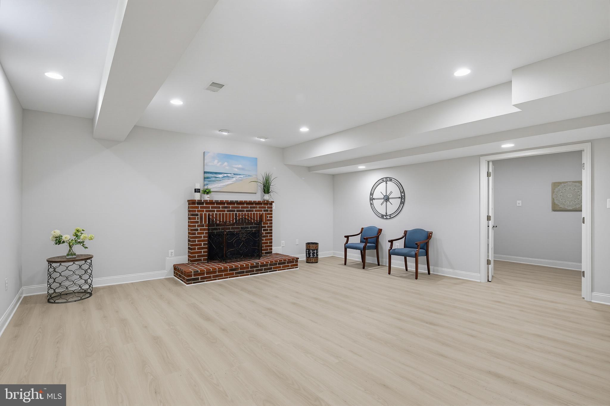 PINDELL CHASE - Residential