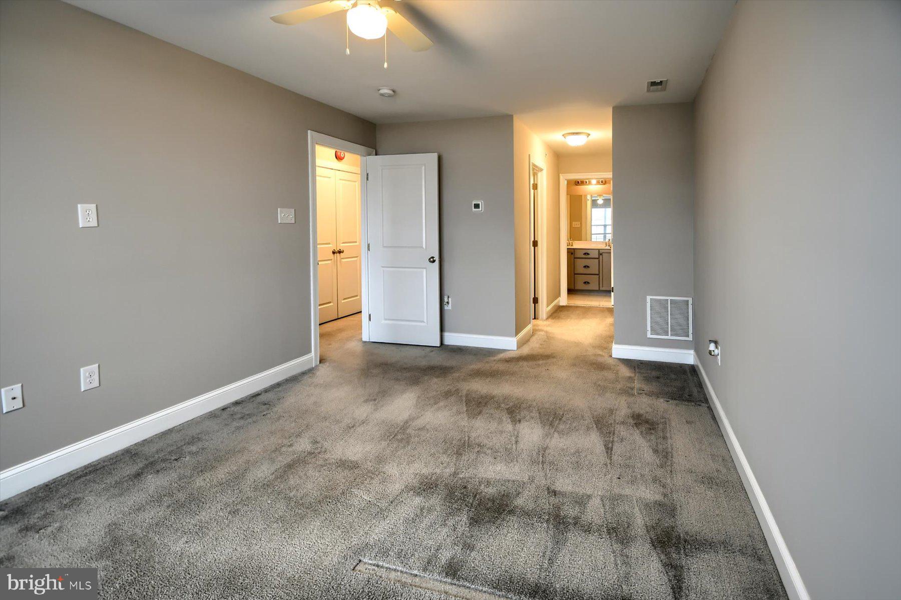 PENN SQ - Residential Lease