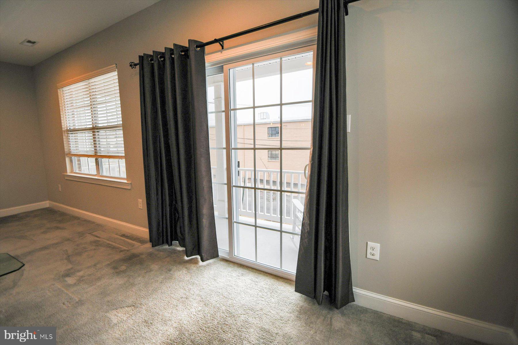 PENN SQ - Residential Lease