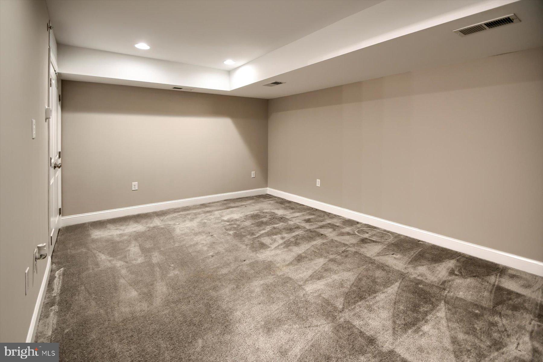 PENN SQ - Residential Lease