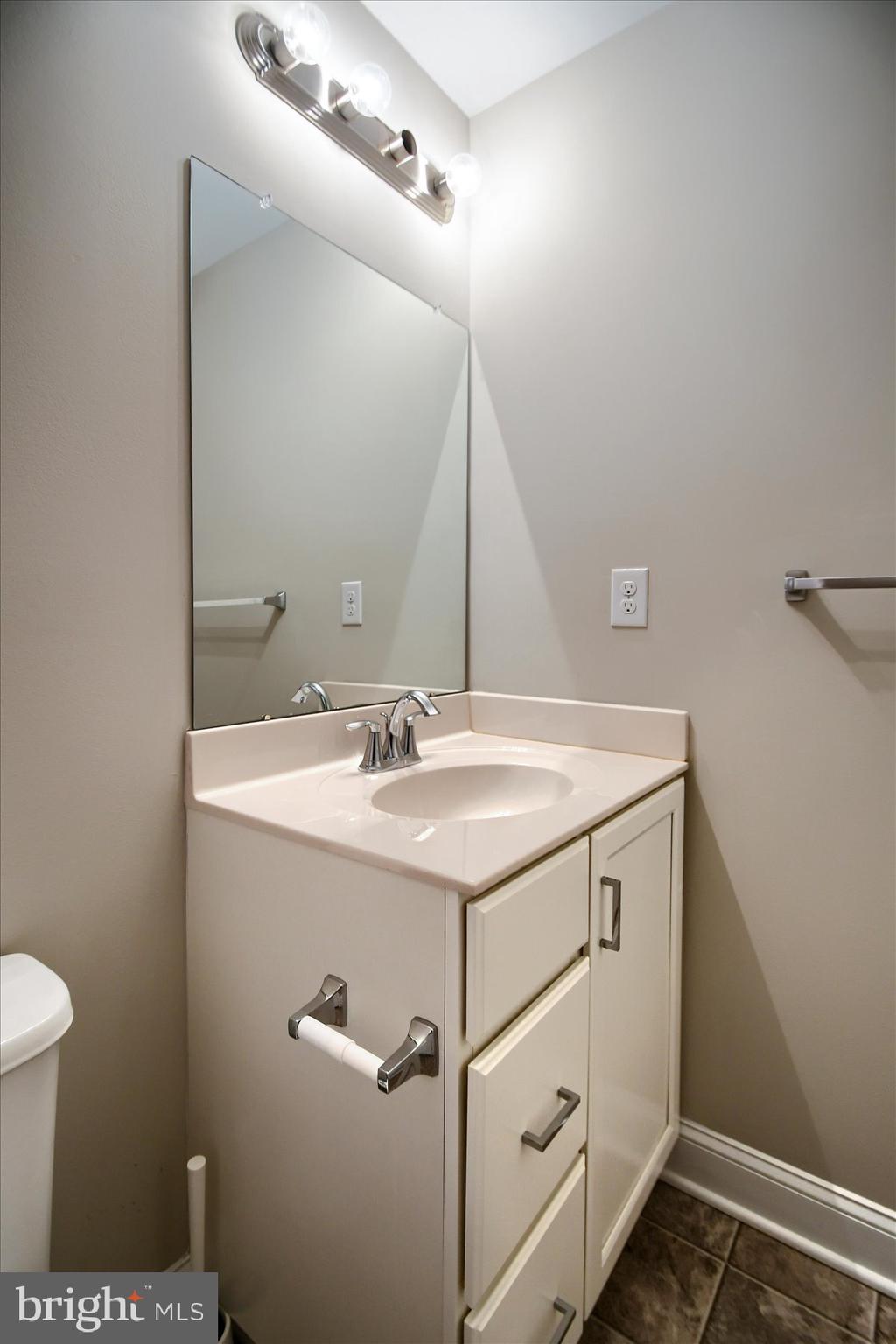PENN SQ - Residential Lease