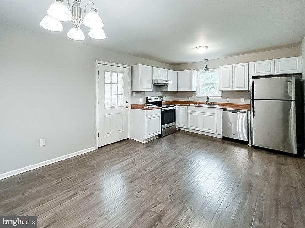 WHITEHALL WEST - Residential Lease