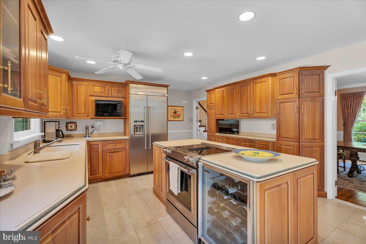 NEWTOWN SQ - Residential
