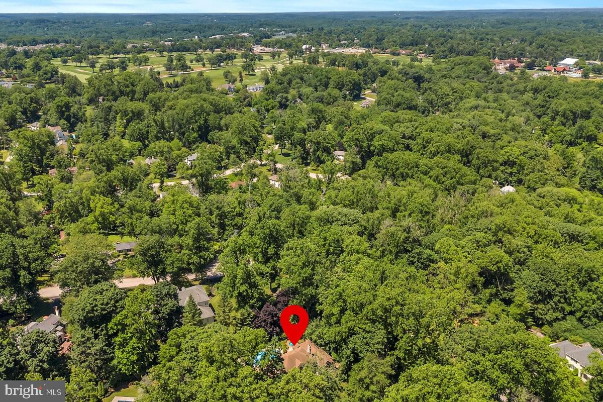 NEWTOWN SQ - Residential