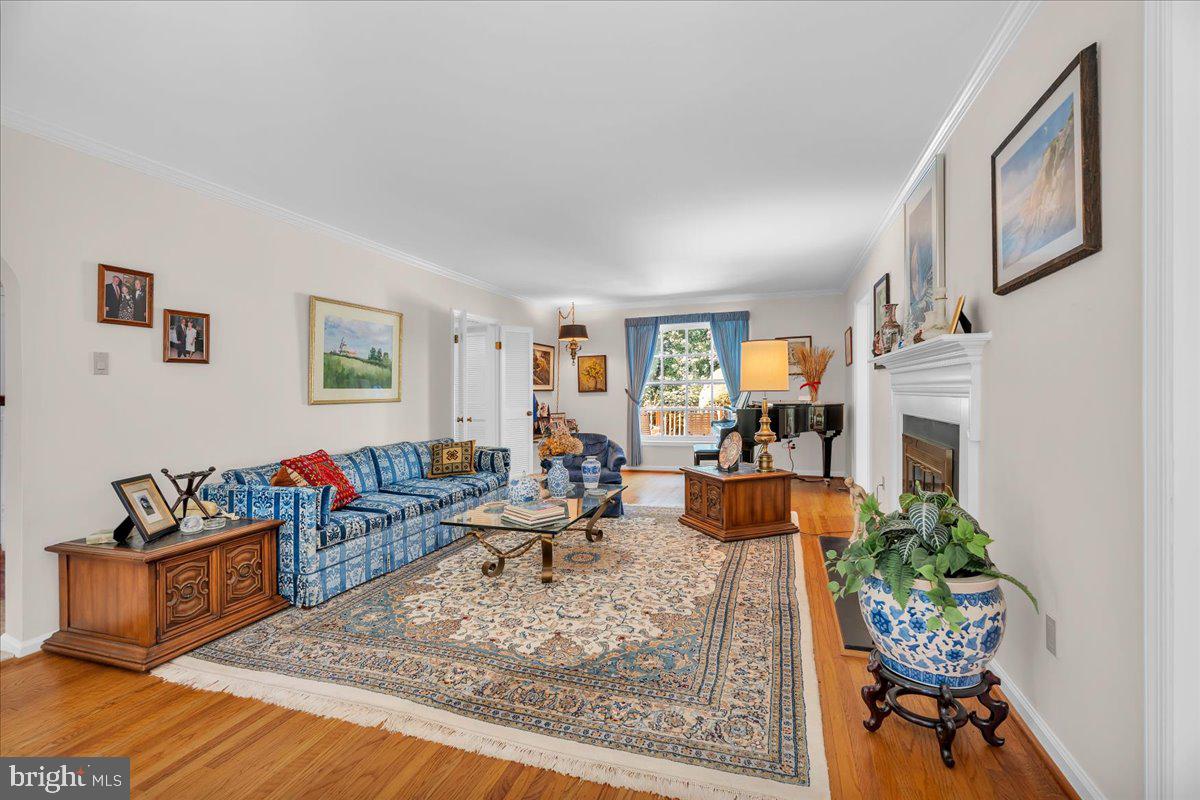 NEWTOWN SQ - Residential
